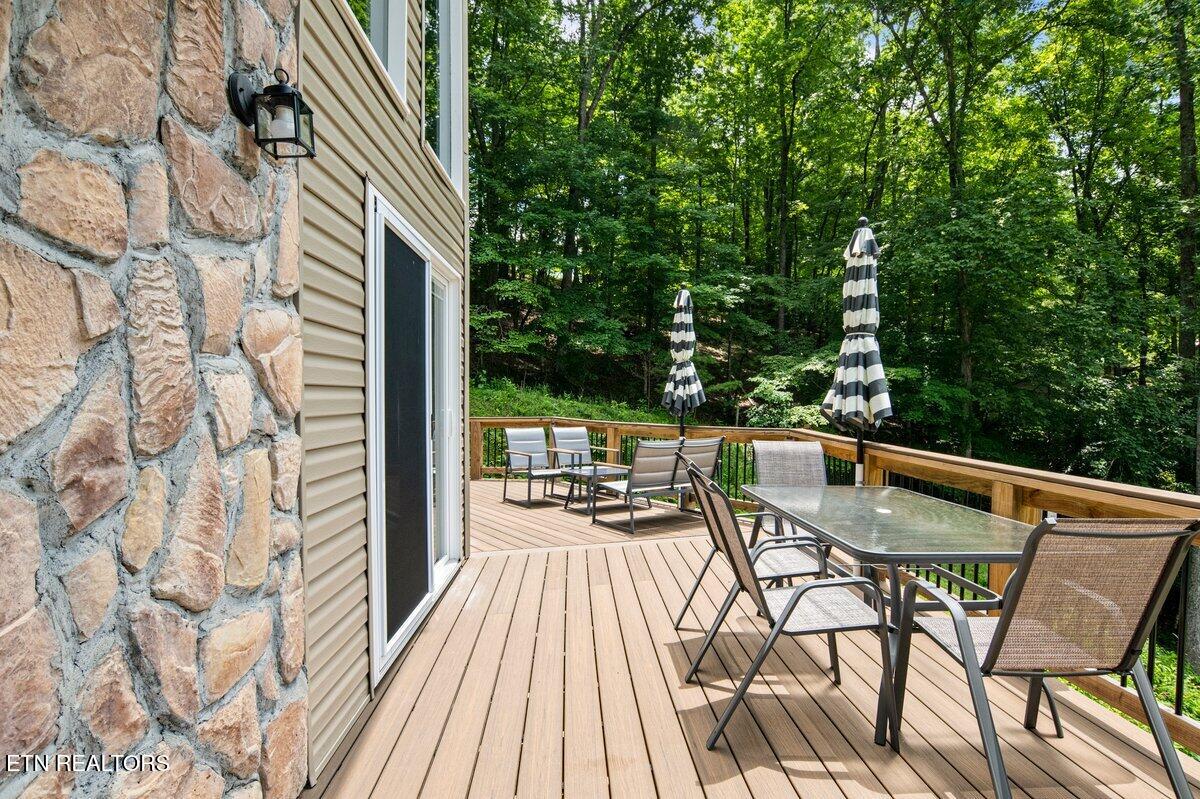 824 Deerfield Way, LaFollette