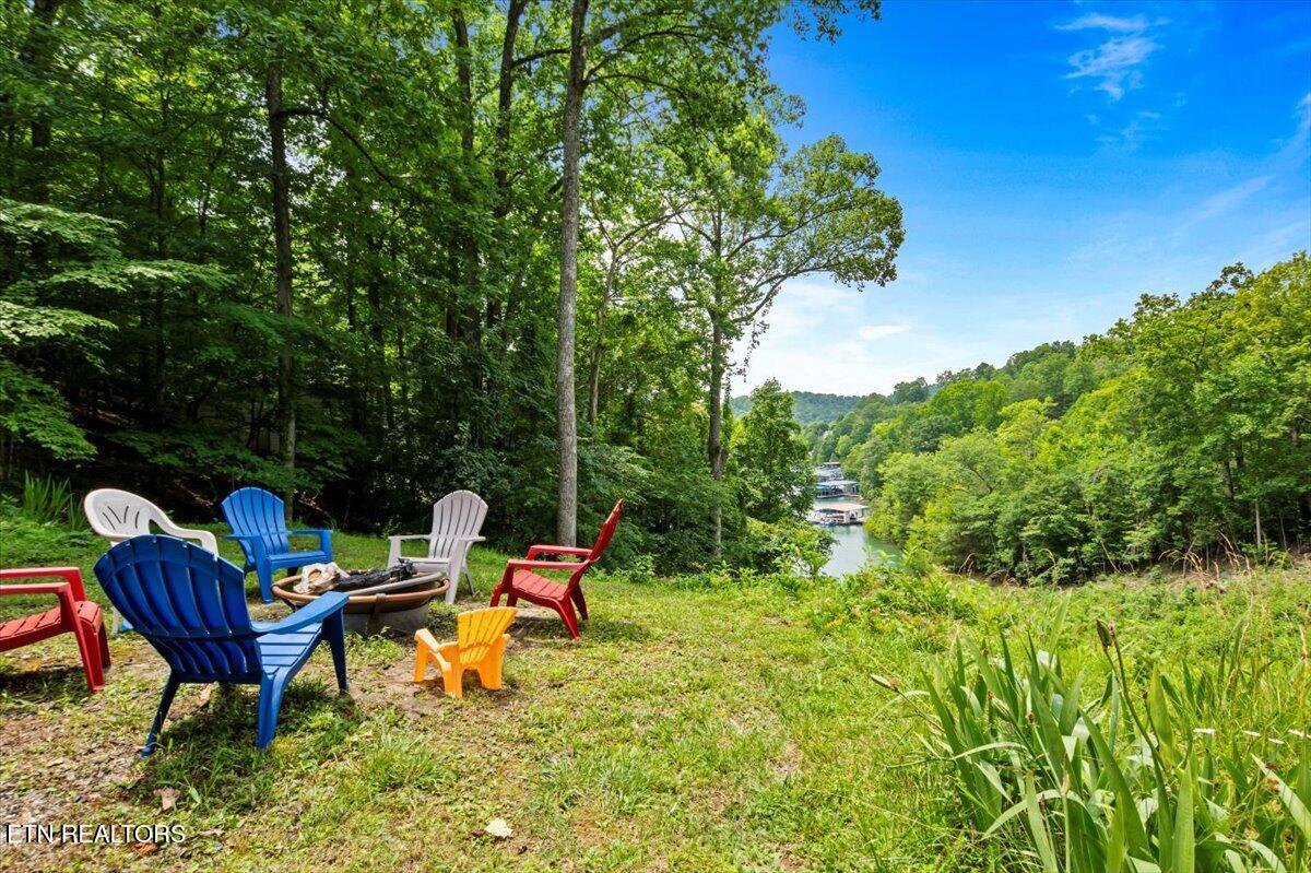 824 Deerfield Way, LaFollette