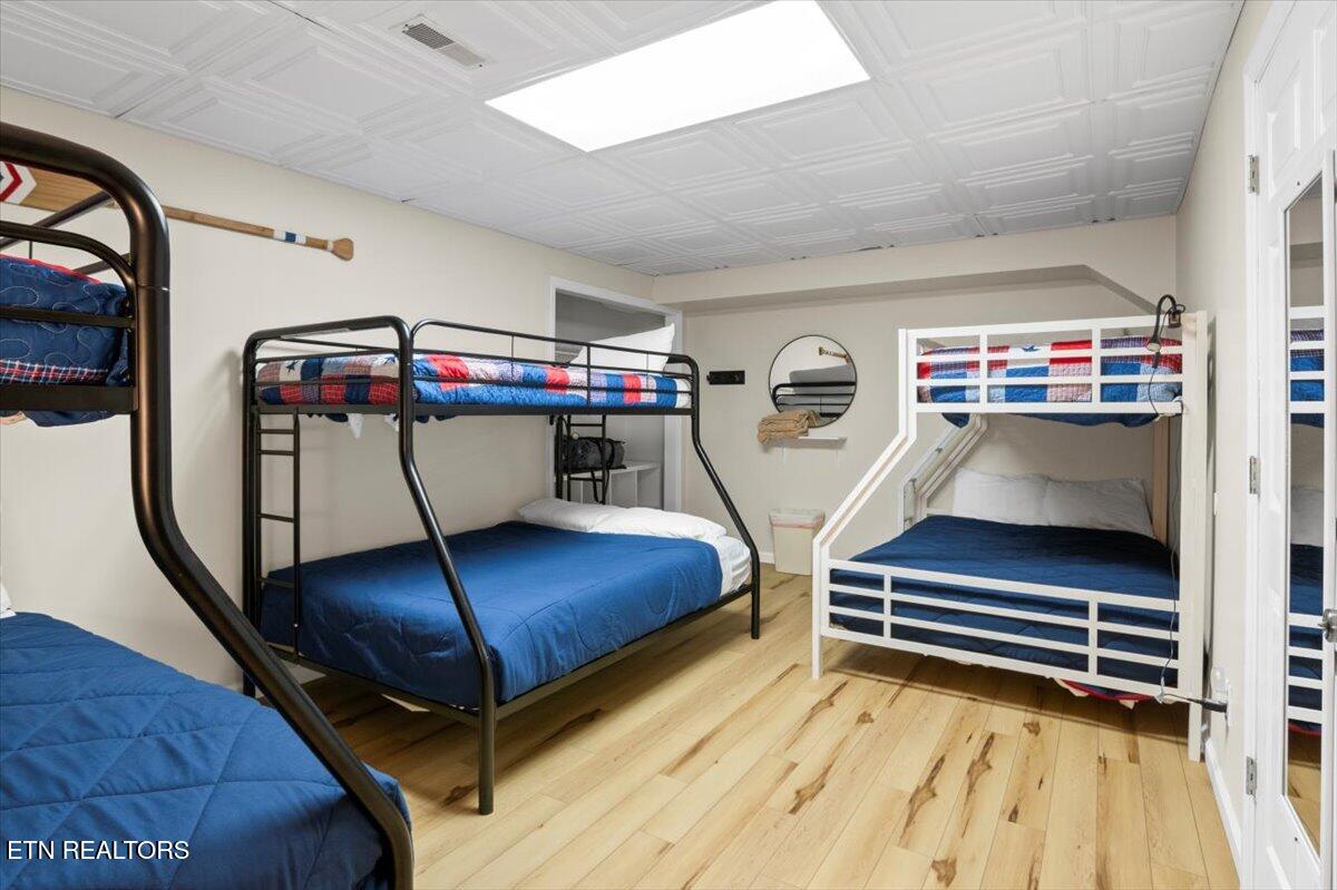 824 Deerfield Way, LaFollette