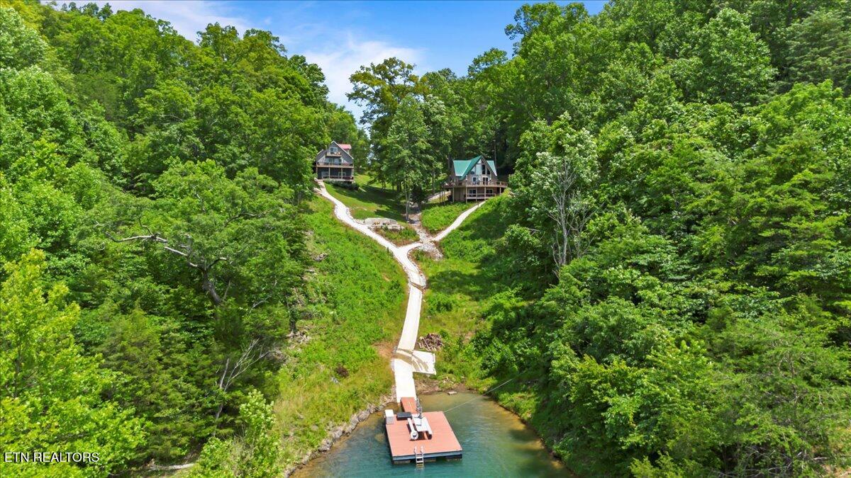 824 Deerfield Way, LaFollette