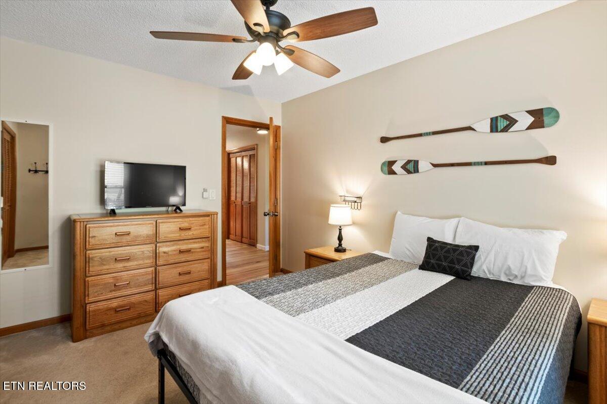 824 Deerfield Way, LaFollette