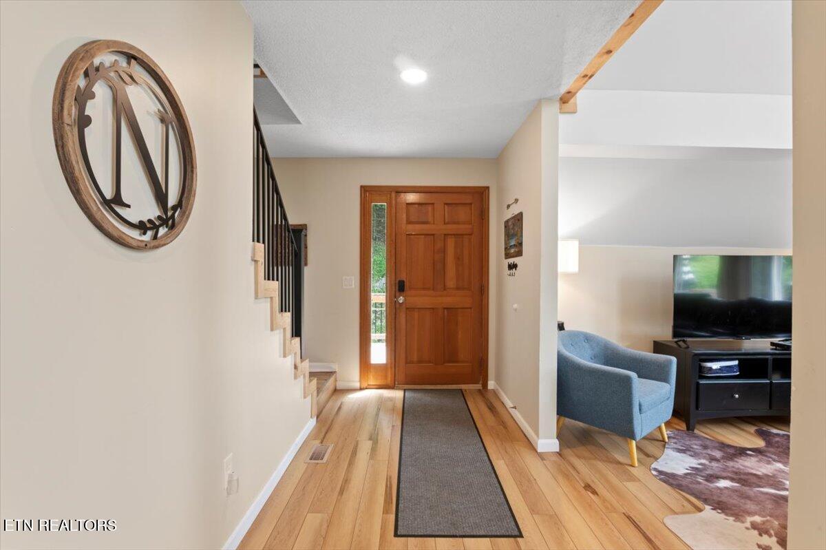 824 Deerfield Way, LaFollette