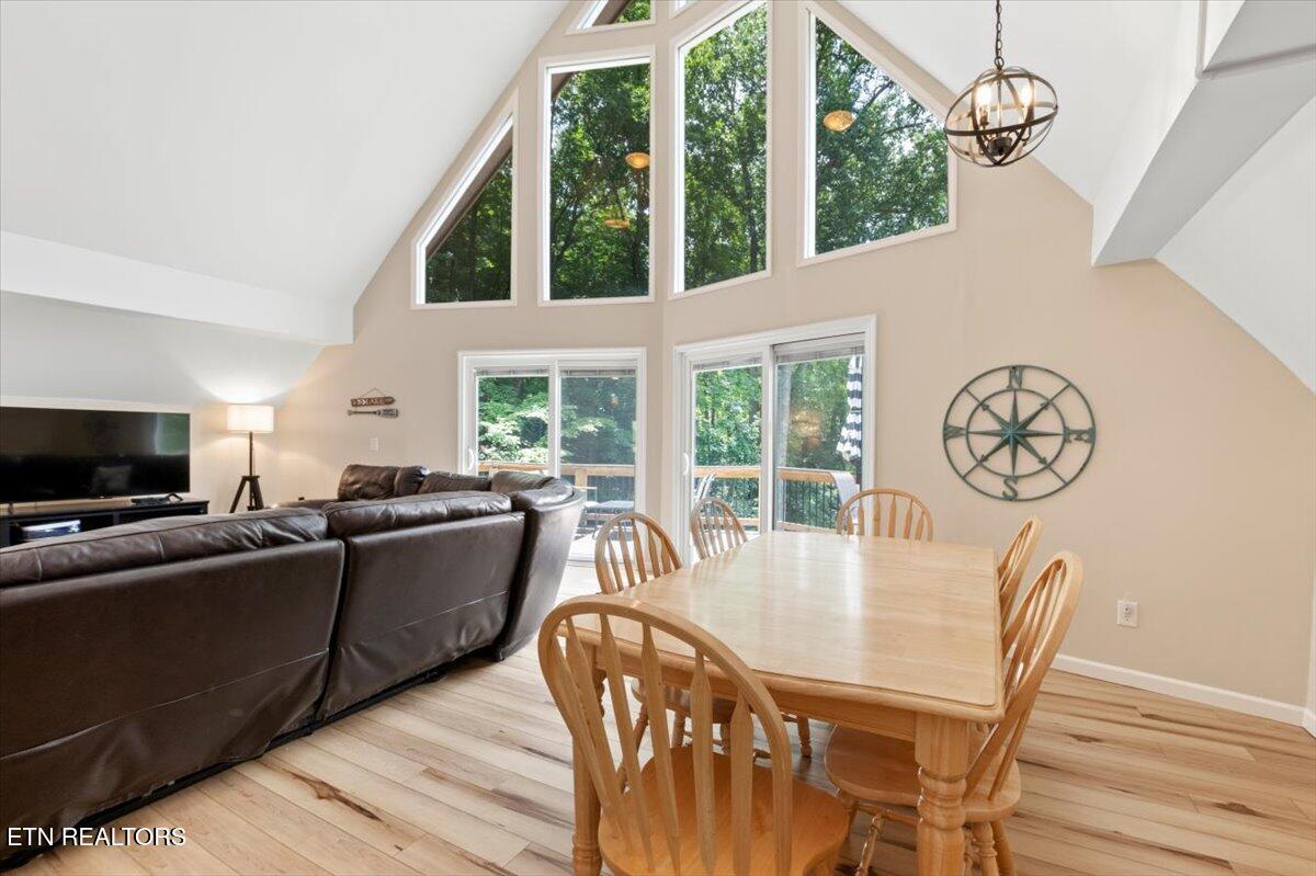 824 Deerfield Way, LaFollette