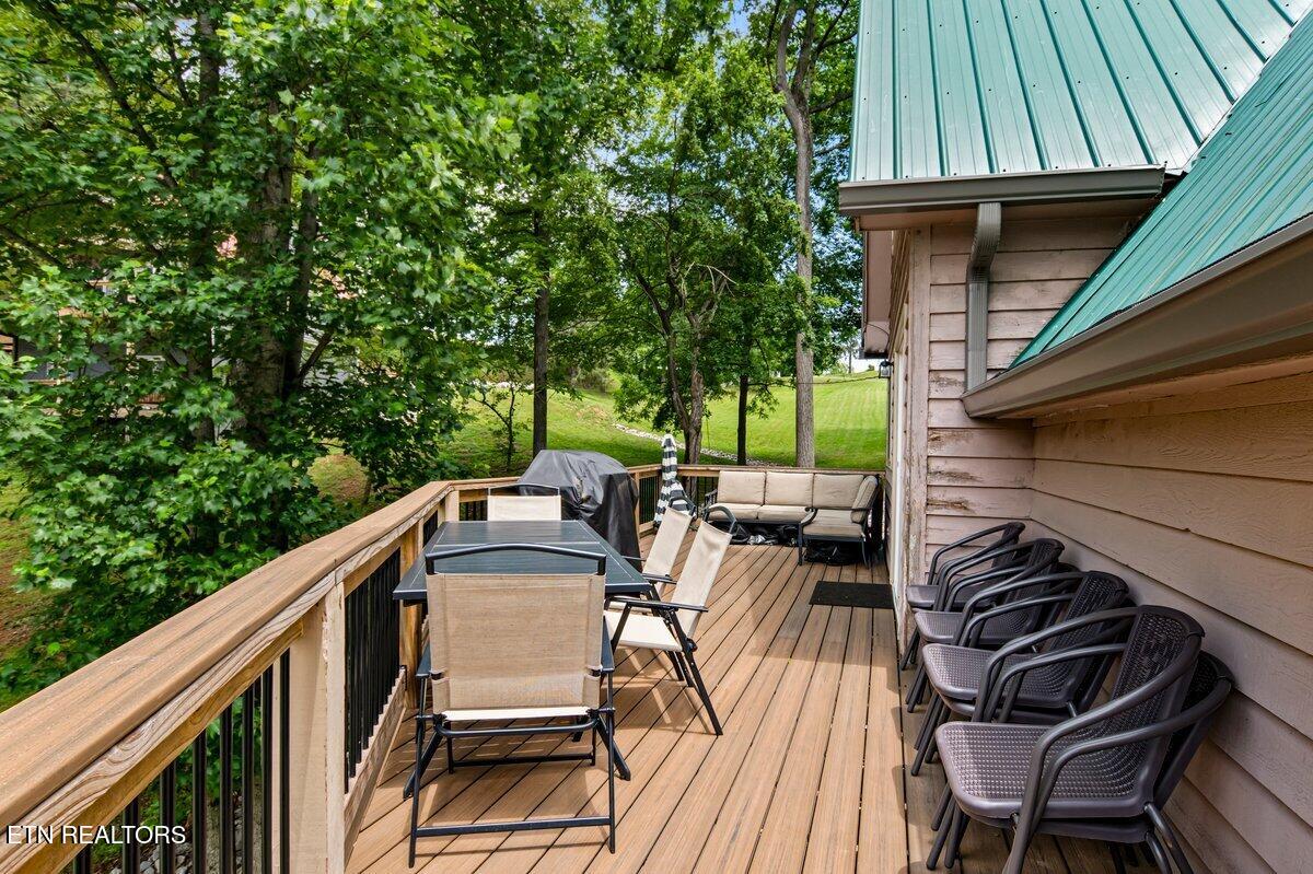 824 Deerfield Way, LaFollette