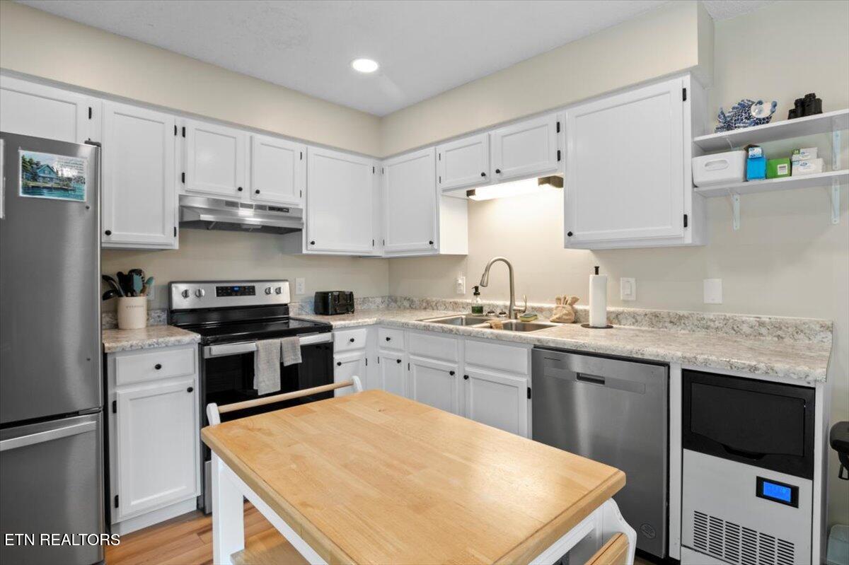 824 Deerfield Way, LaFollette