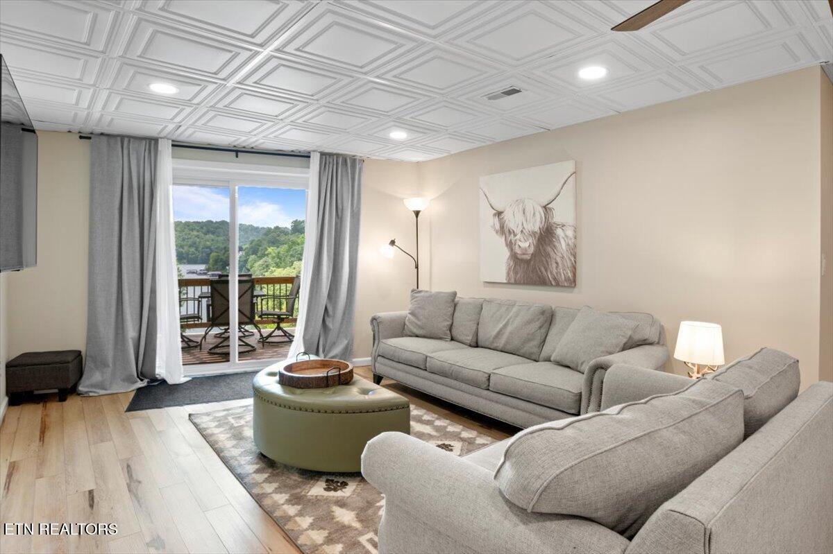 824 Deerfield Way, LaFollette