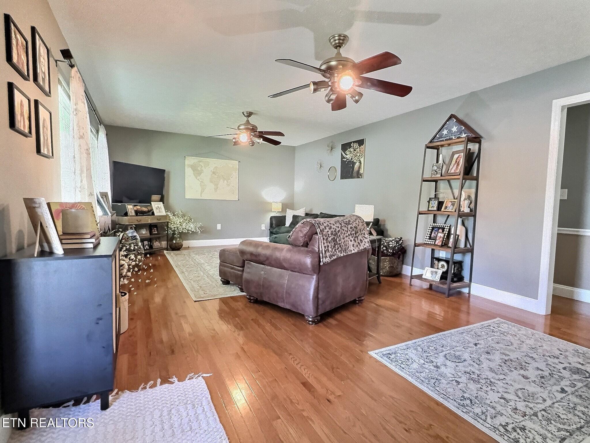 111 W Fir St, LaFollette