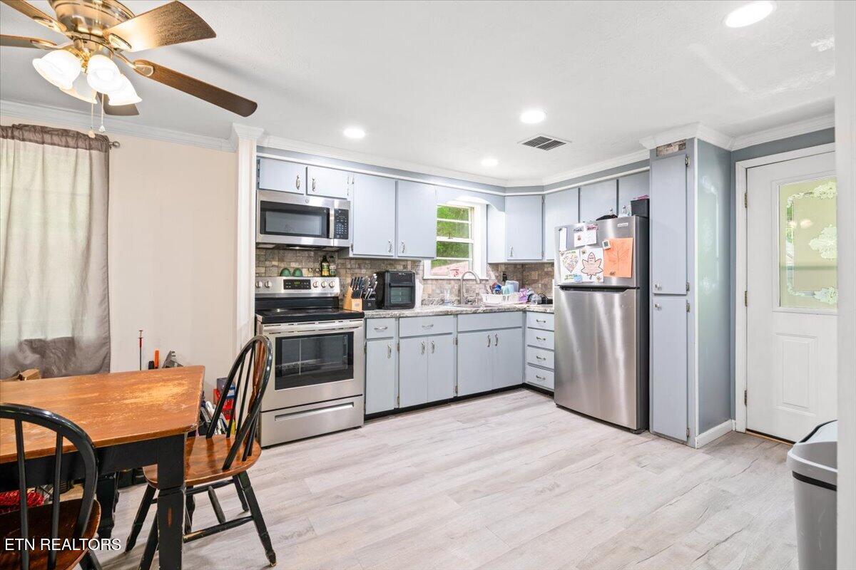 652 Indian Mountain Rd