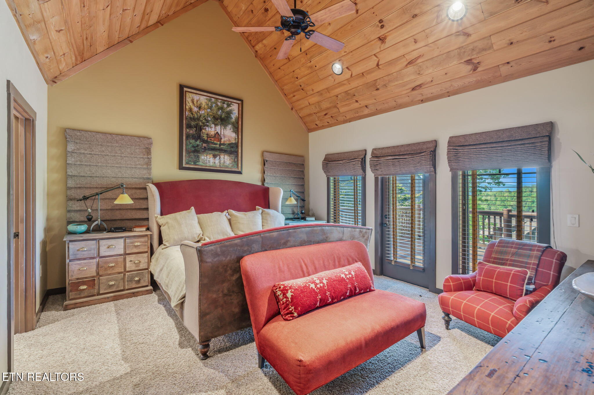 305 Foxwood Drive