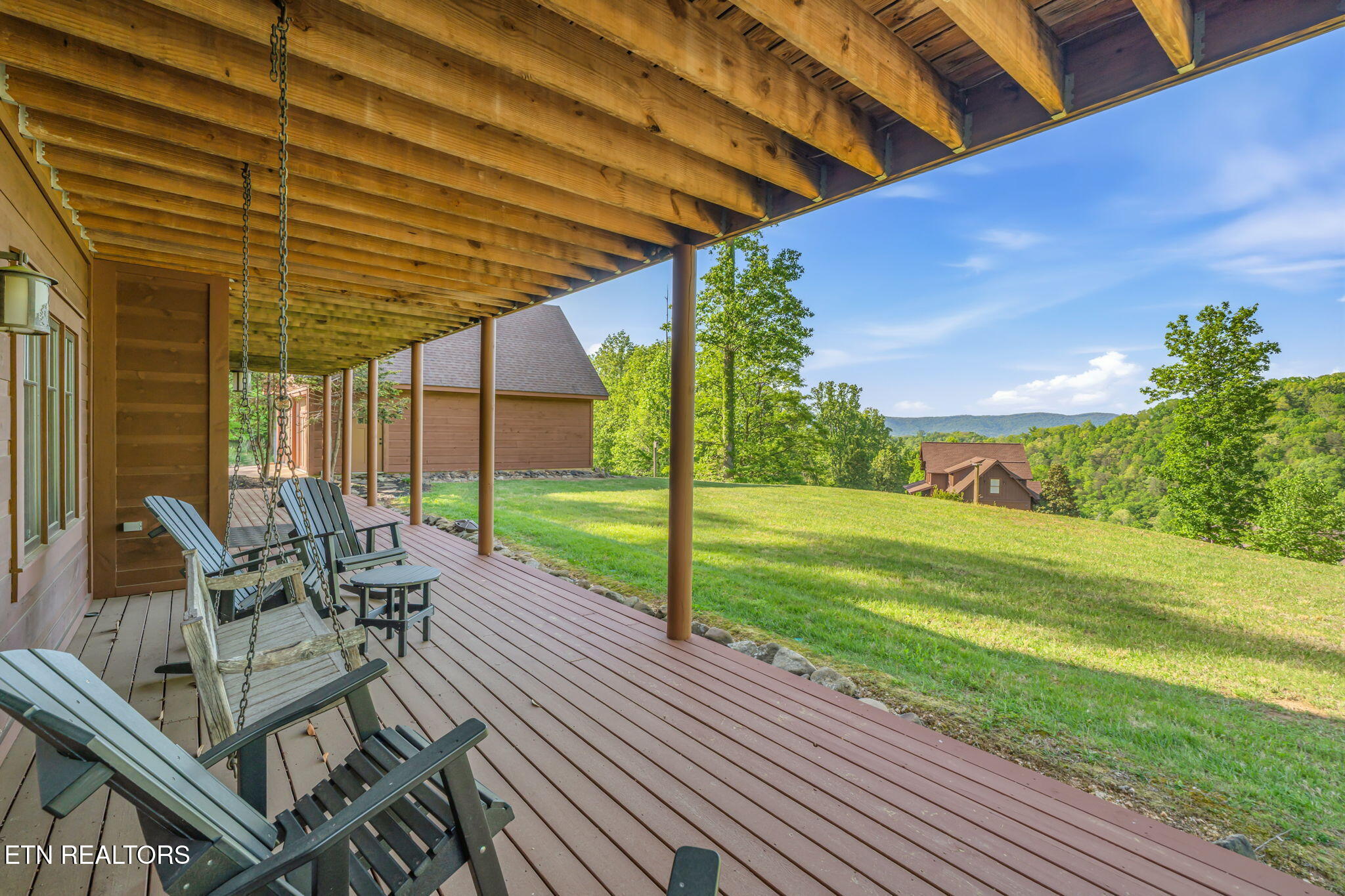 305 Foxwood Drive