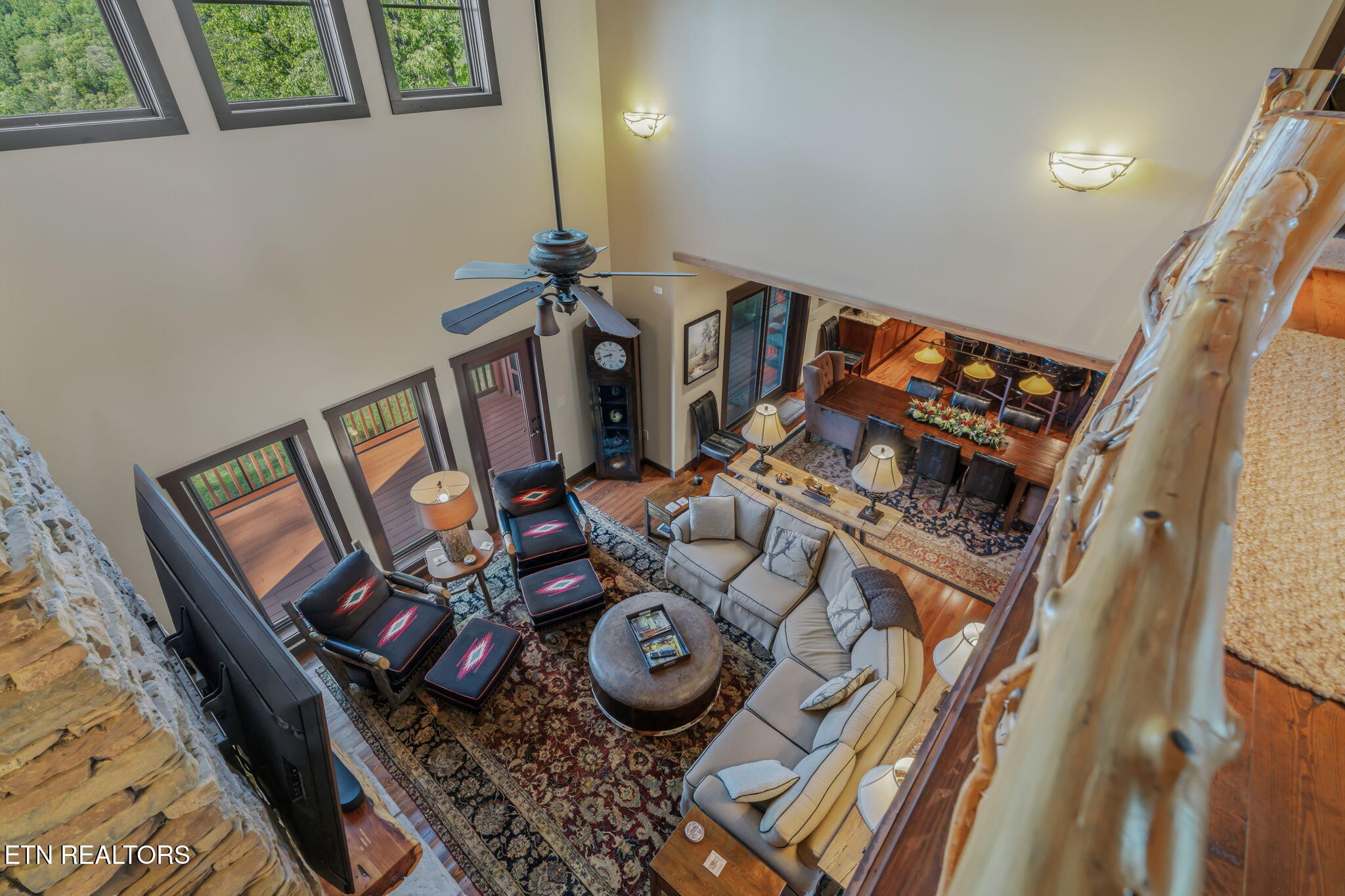 305 Foxwood Drive
