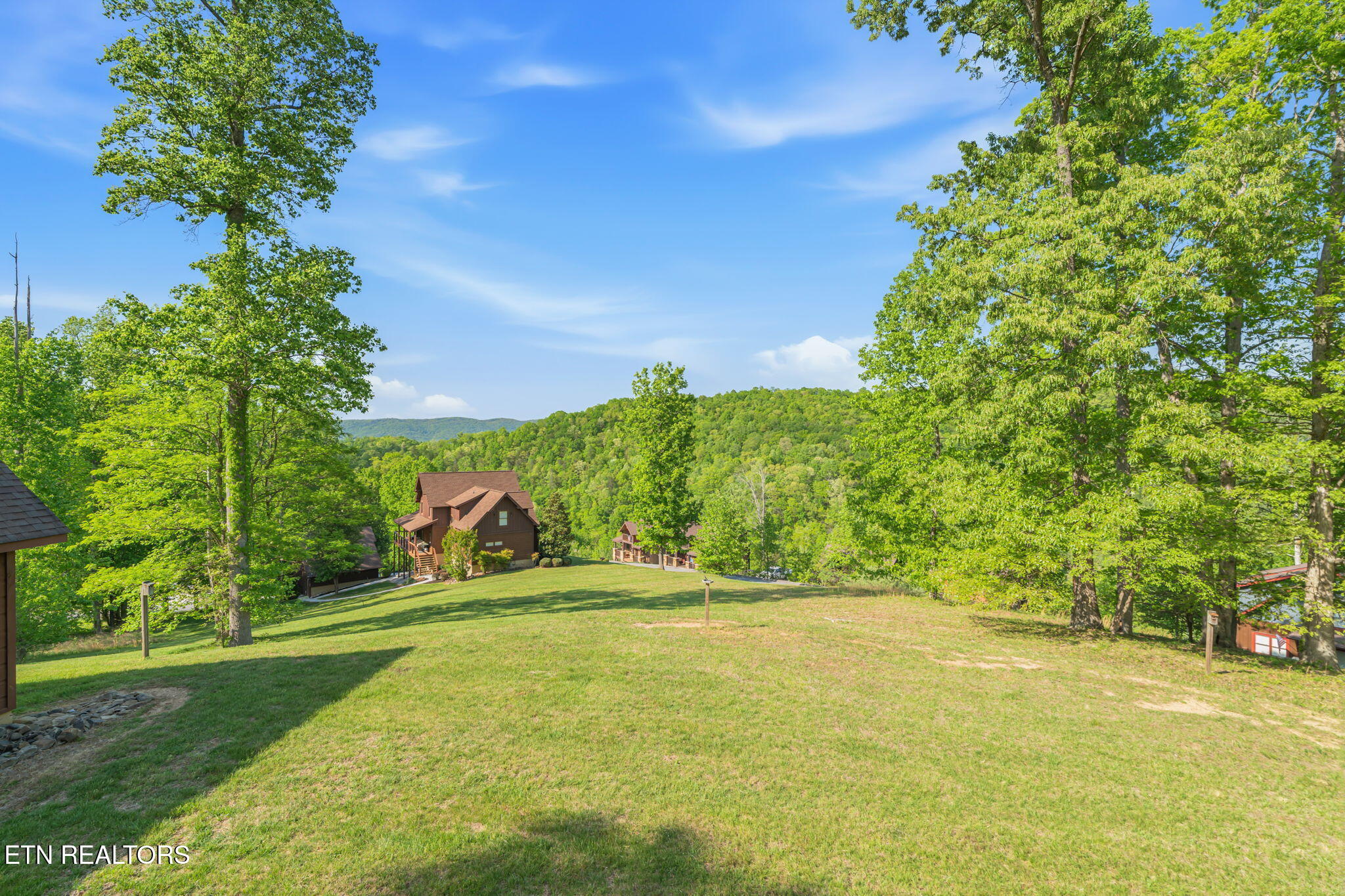 305 Foxwood Drive