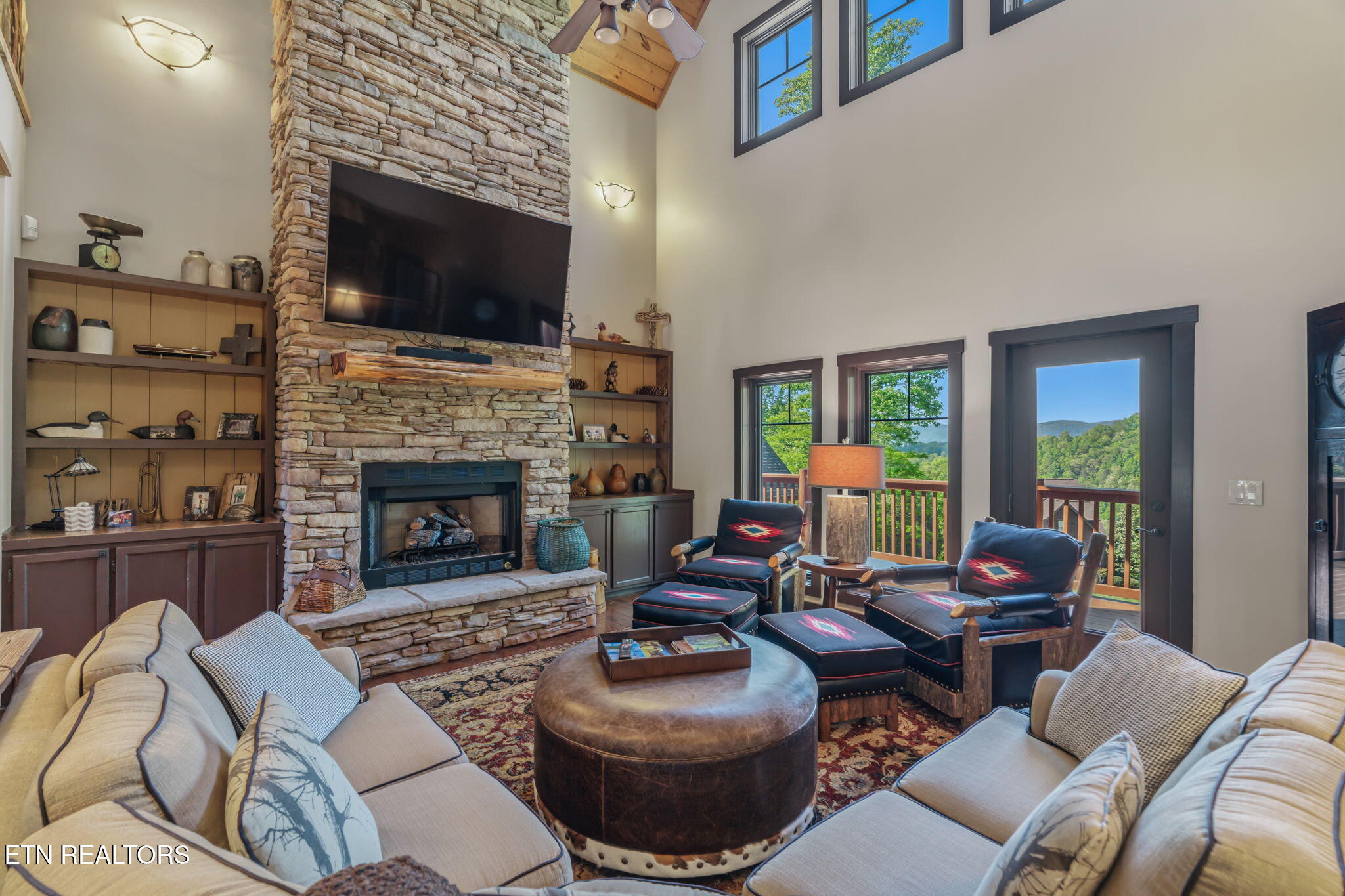 305 Foxwood Drive