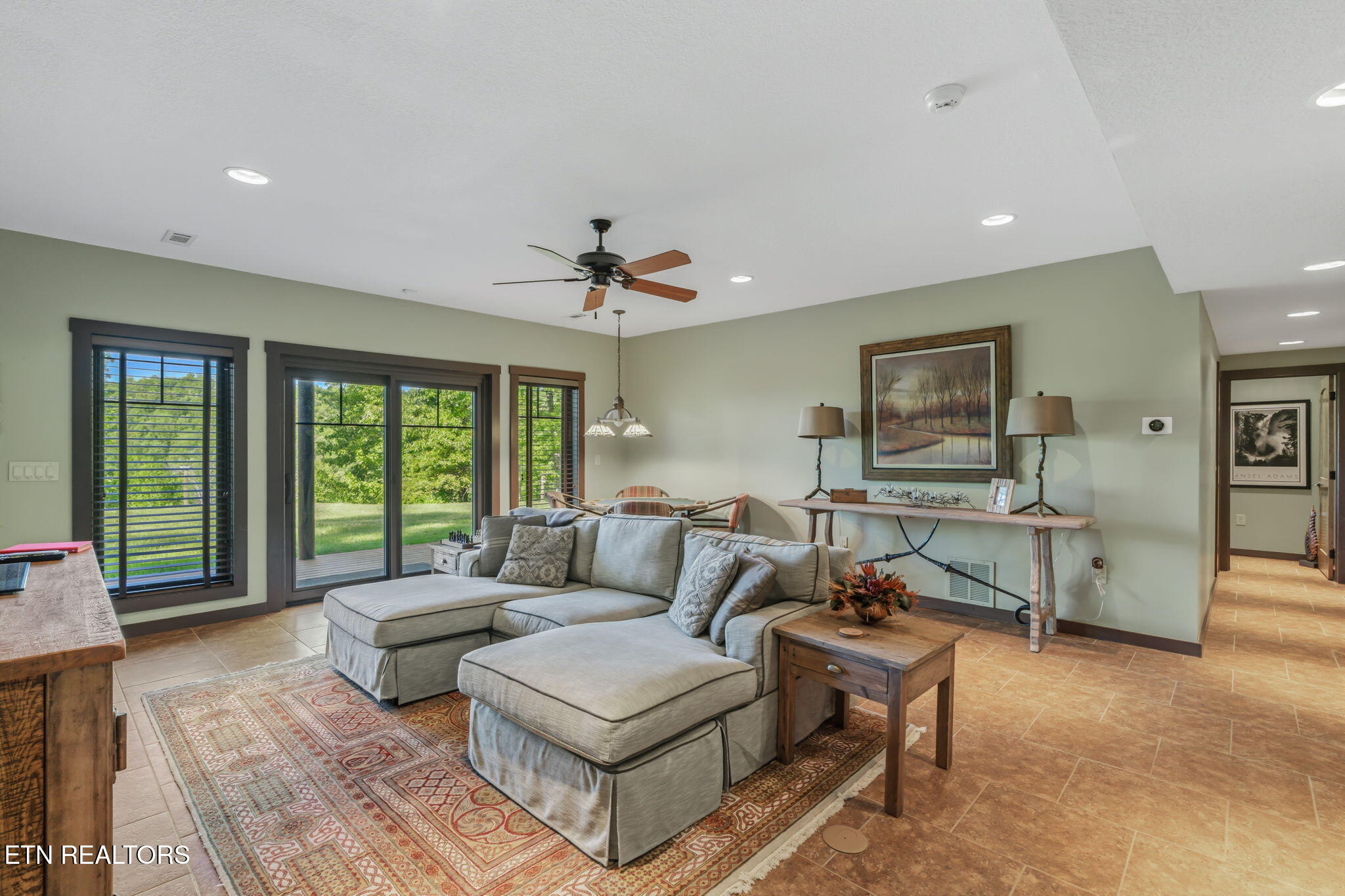 305 Foxwood Drive