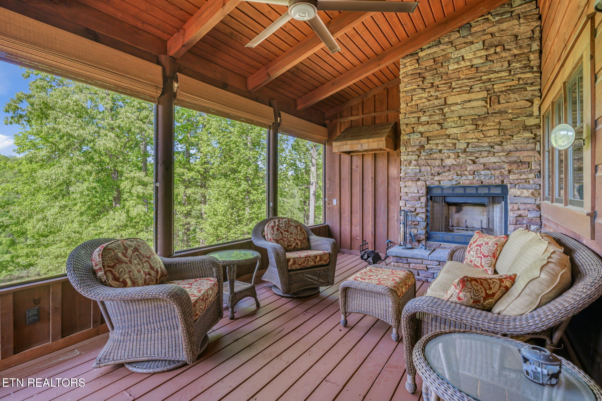 305 Foxwood Drive