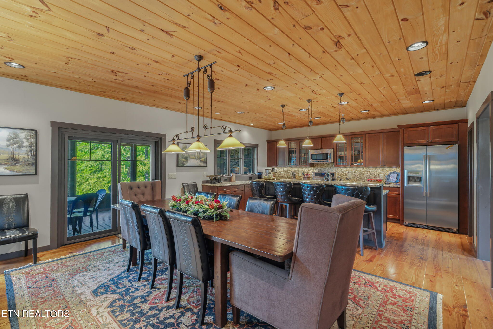 305 Foxwood Drive