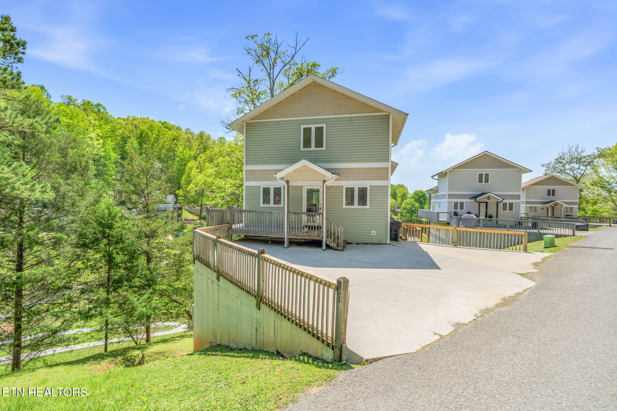 551 Deerwood Lane, LaFollette