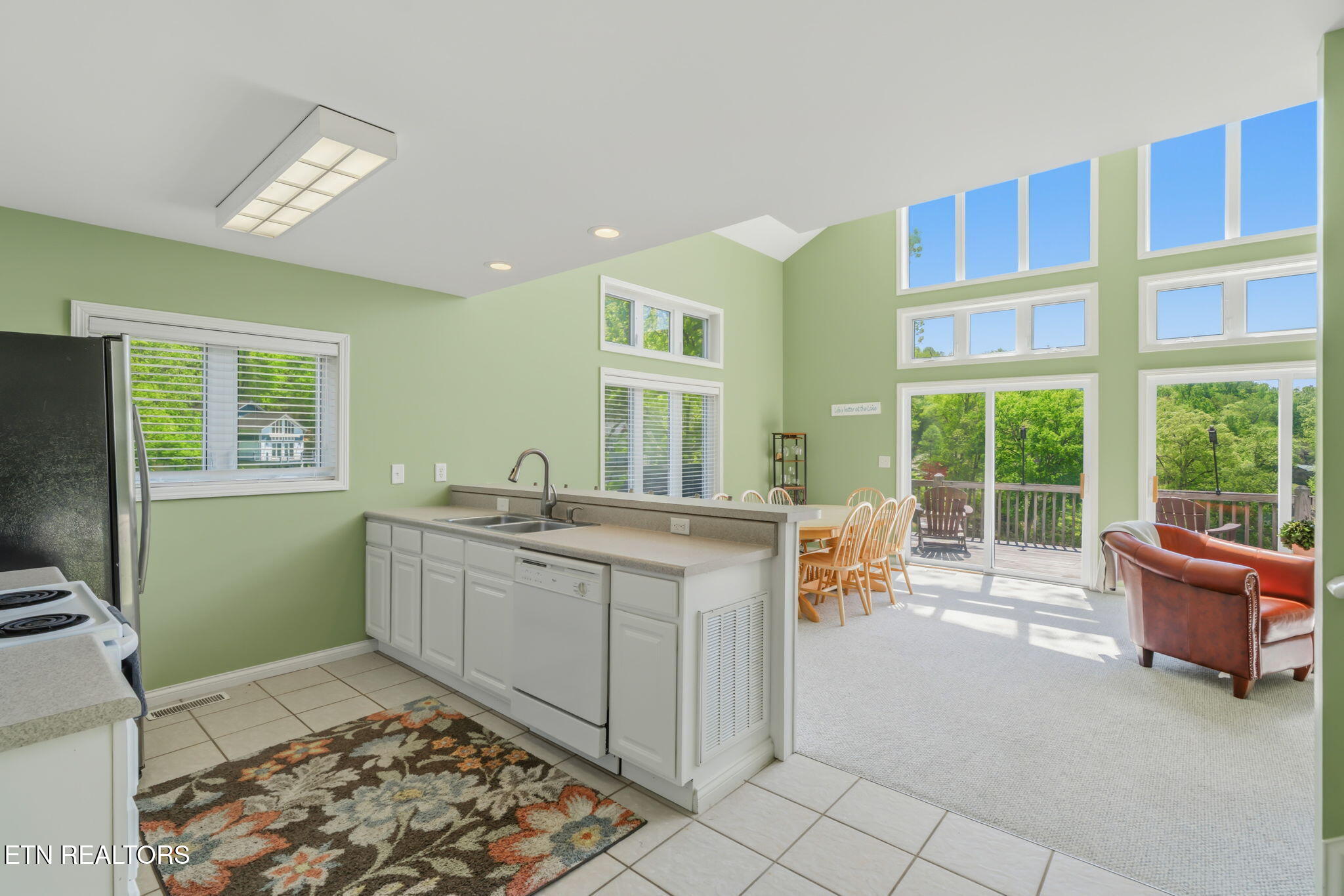 551 Deerwood Lane, LaFollette