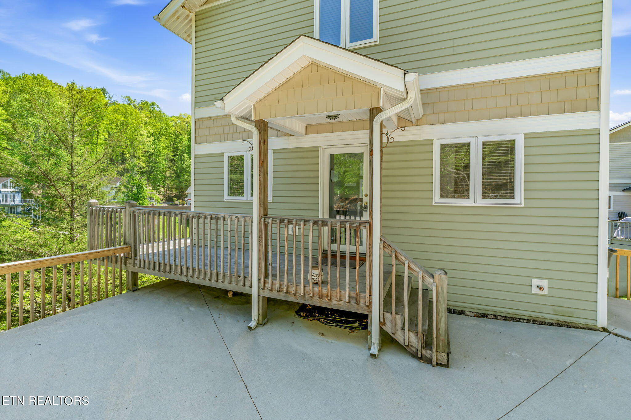 551 Deerwood Lane, LaFollette