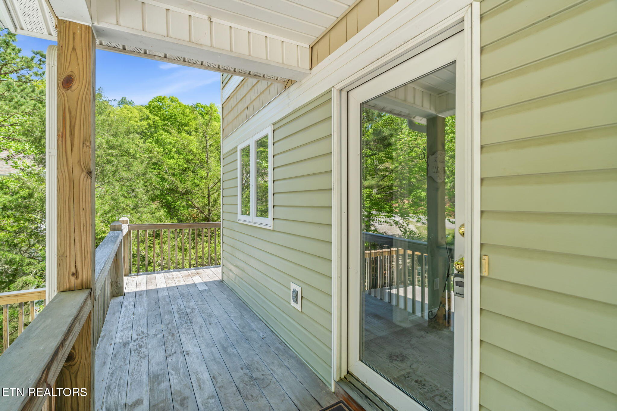 551 Deerwood Lane, LaFollette