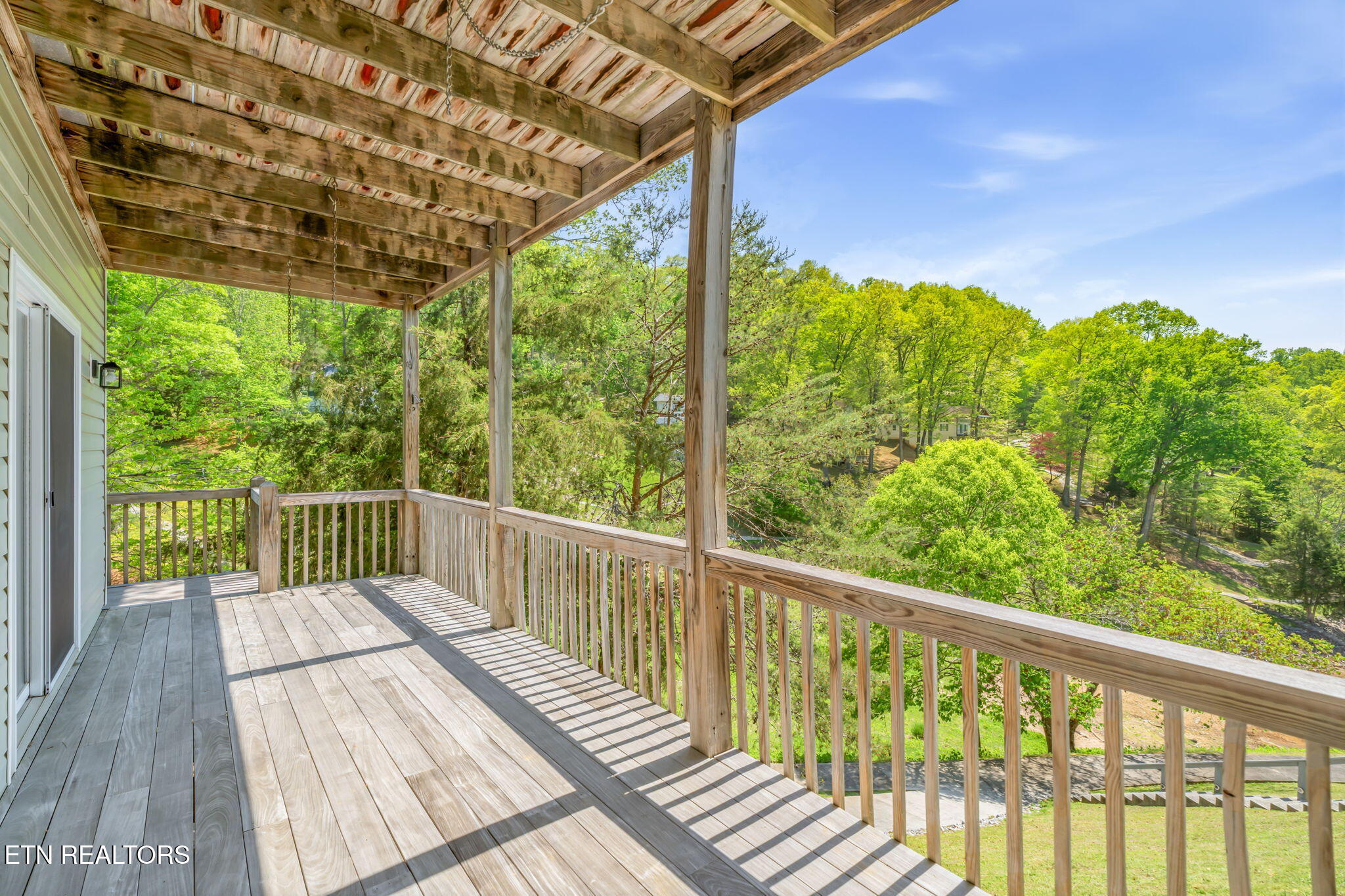 551 Deerwood Lane, LaFollette