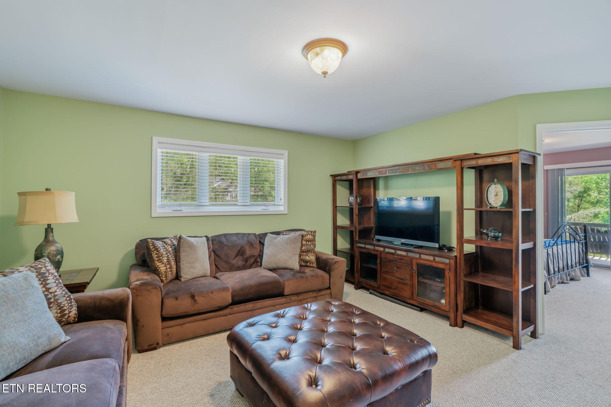 551 Deerwood Lane, LaFollette