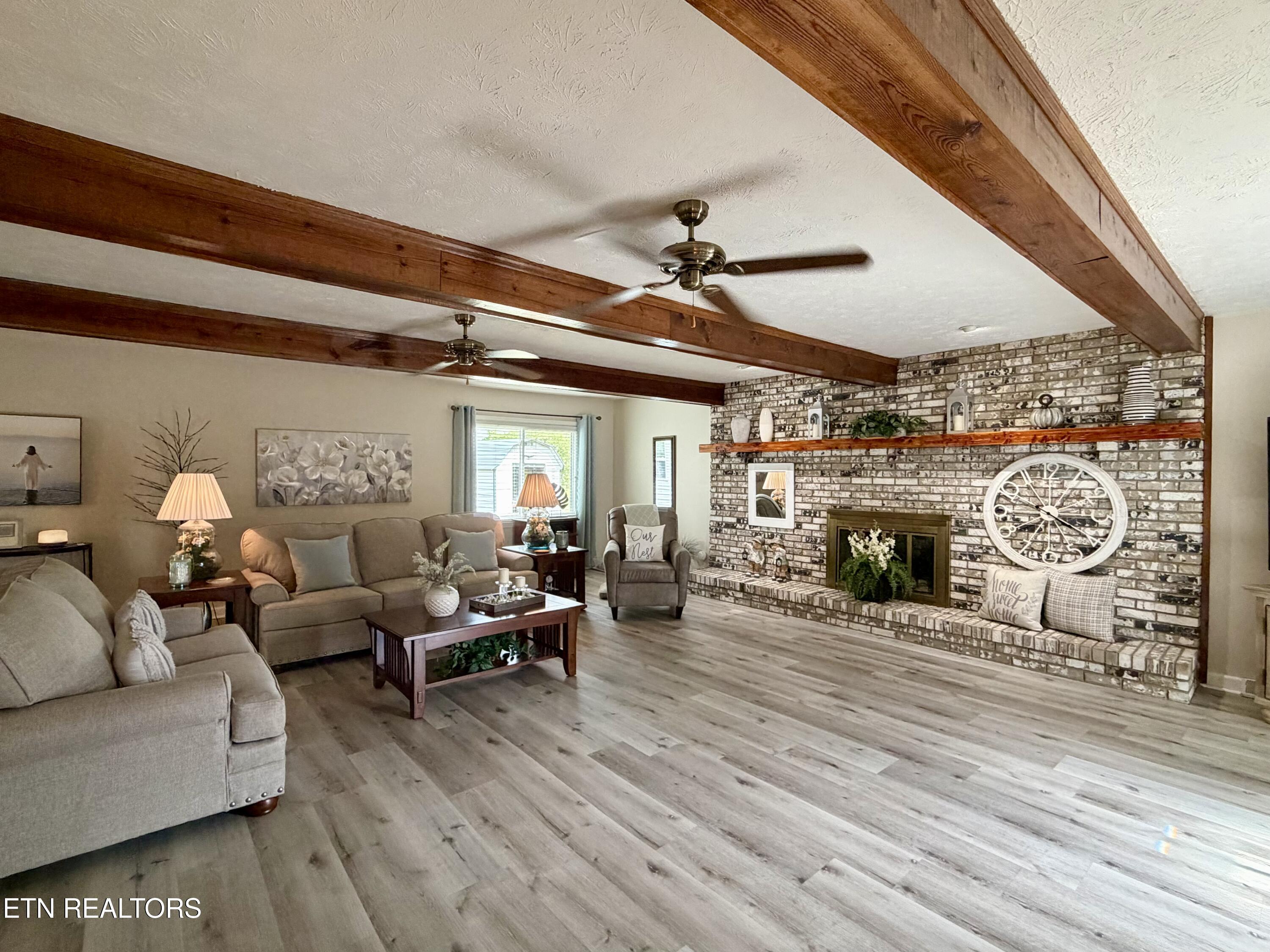 242 Thacker Drive, LaFollette
