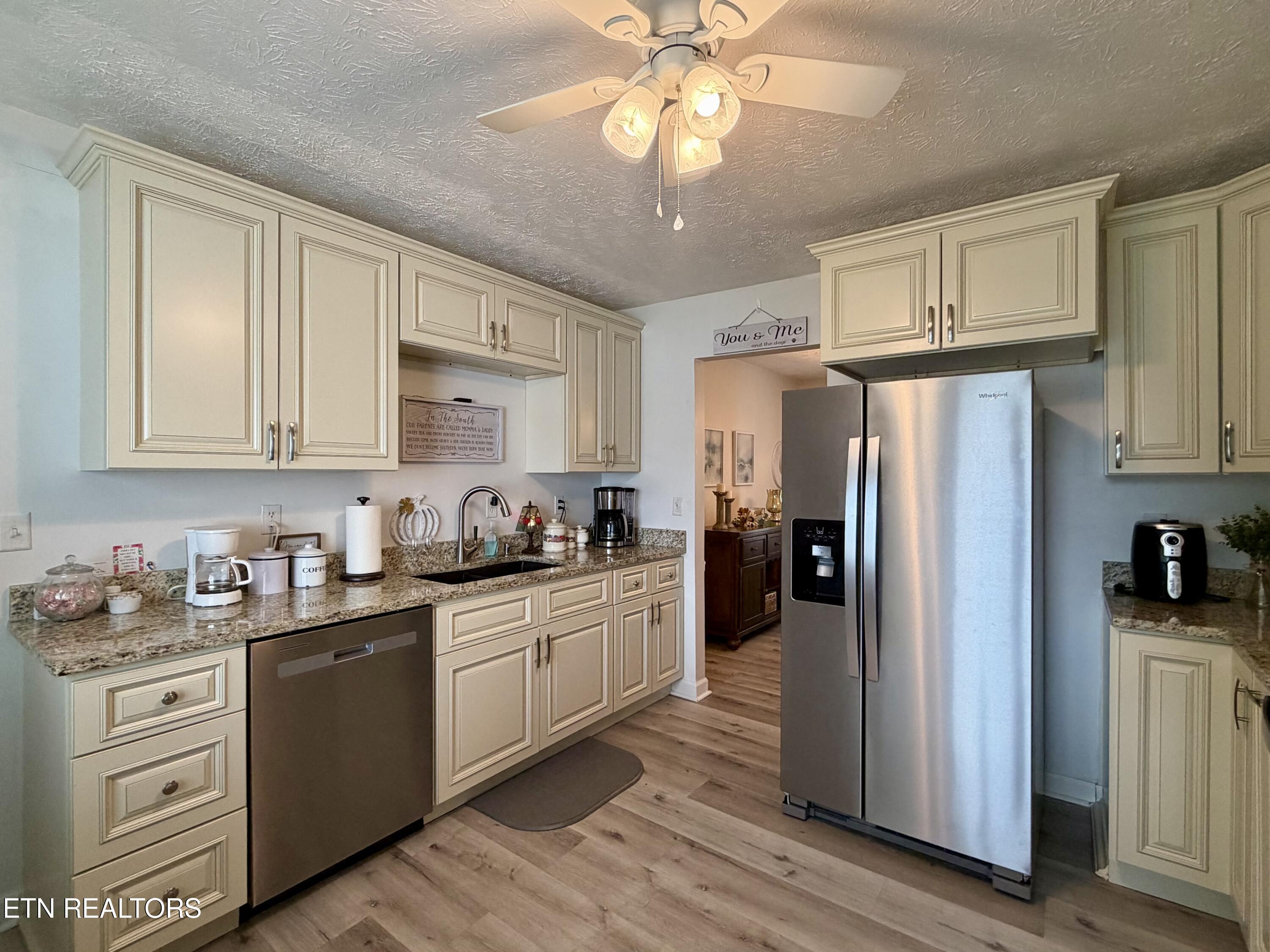 242 Thacker Drive, LaFollette