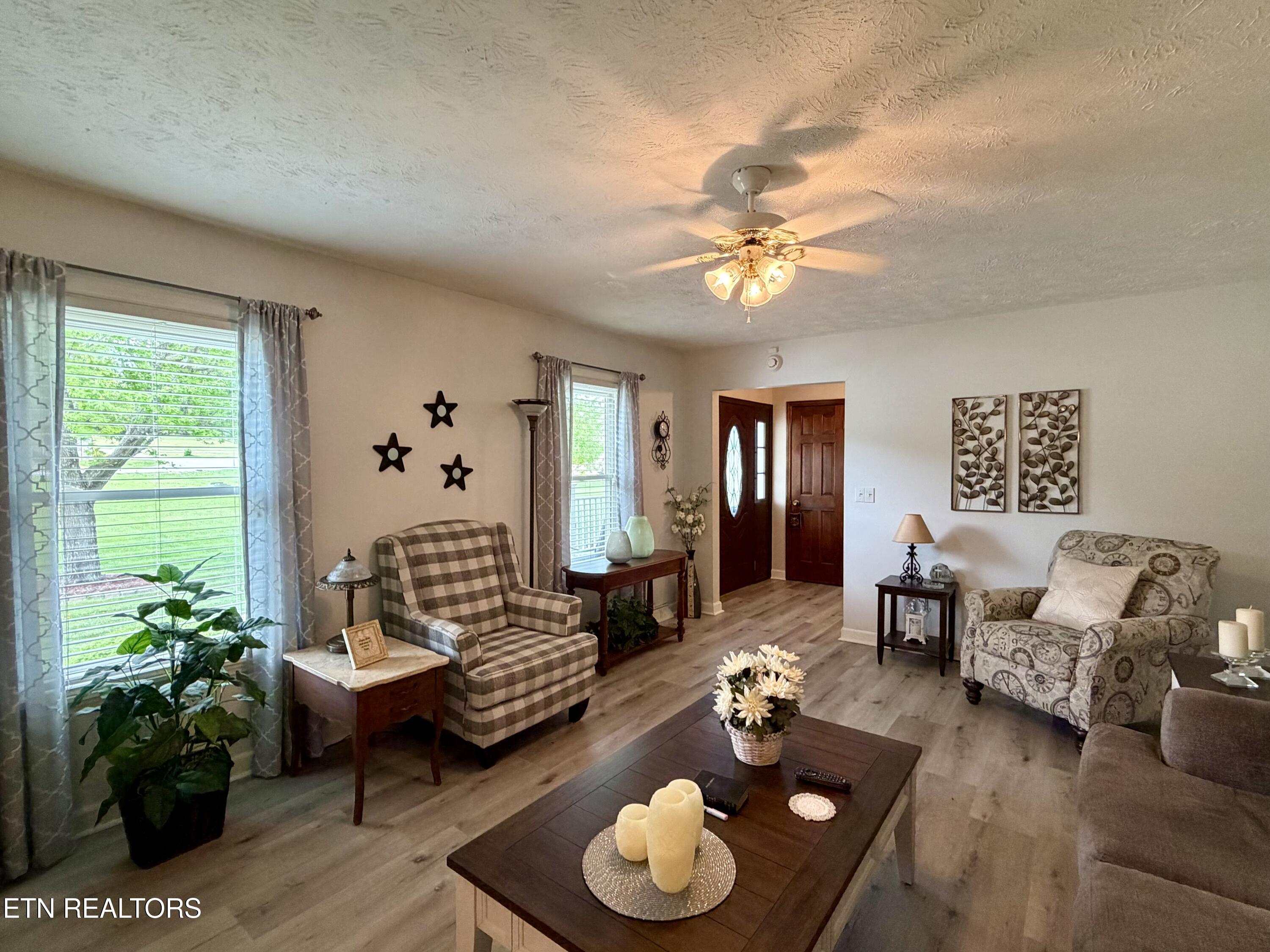 242 Thacker Drive, LaFollette