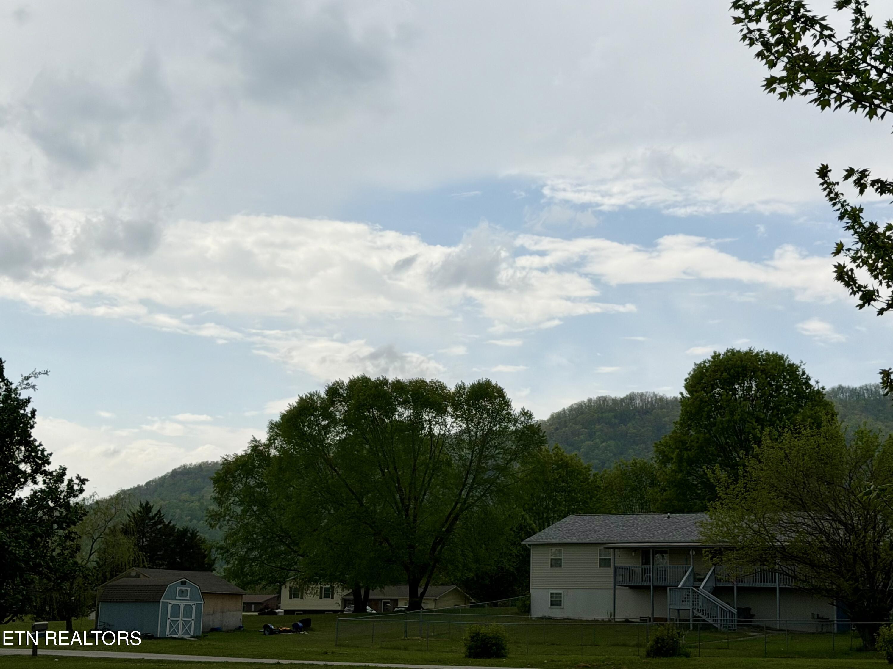 242 Thacker Drive, LaFollette