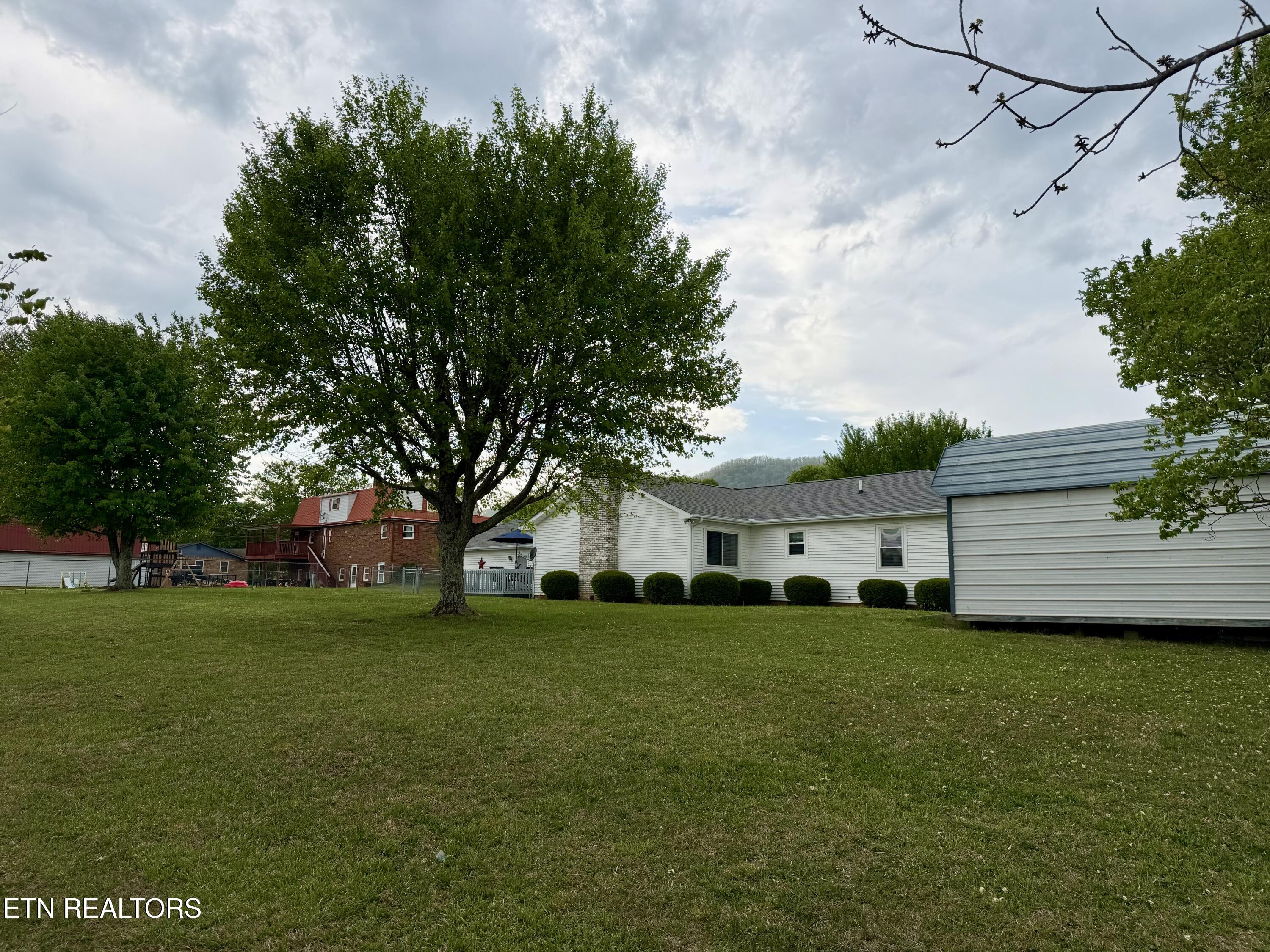 242 Thacker Drive, LaFollette