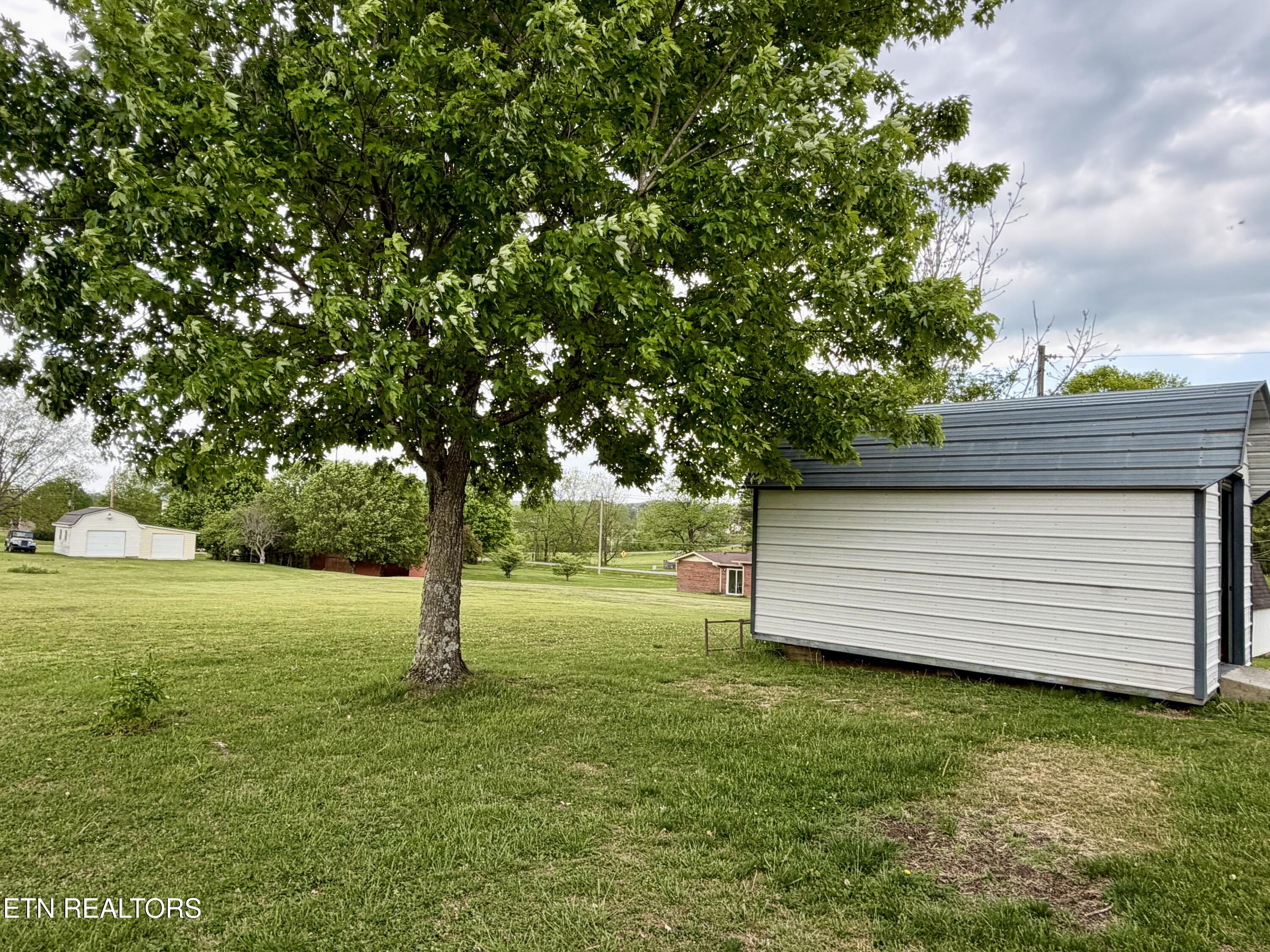 242 Thacker Drive, LaFollette