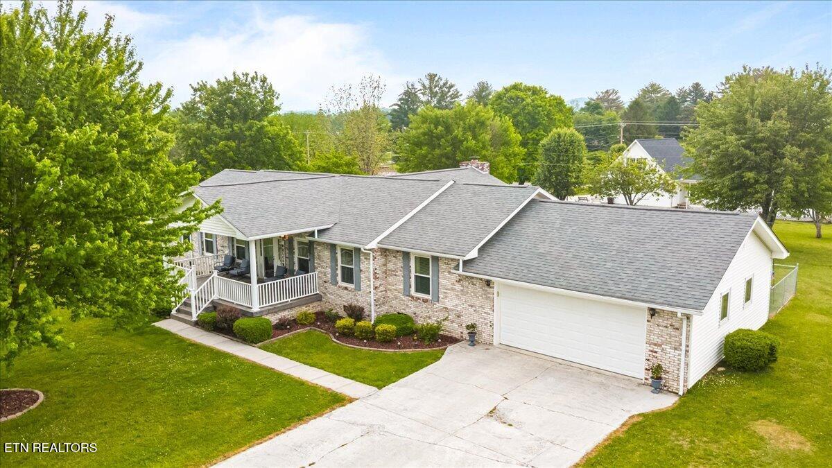 242 Thacker Drive, LaFollette