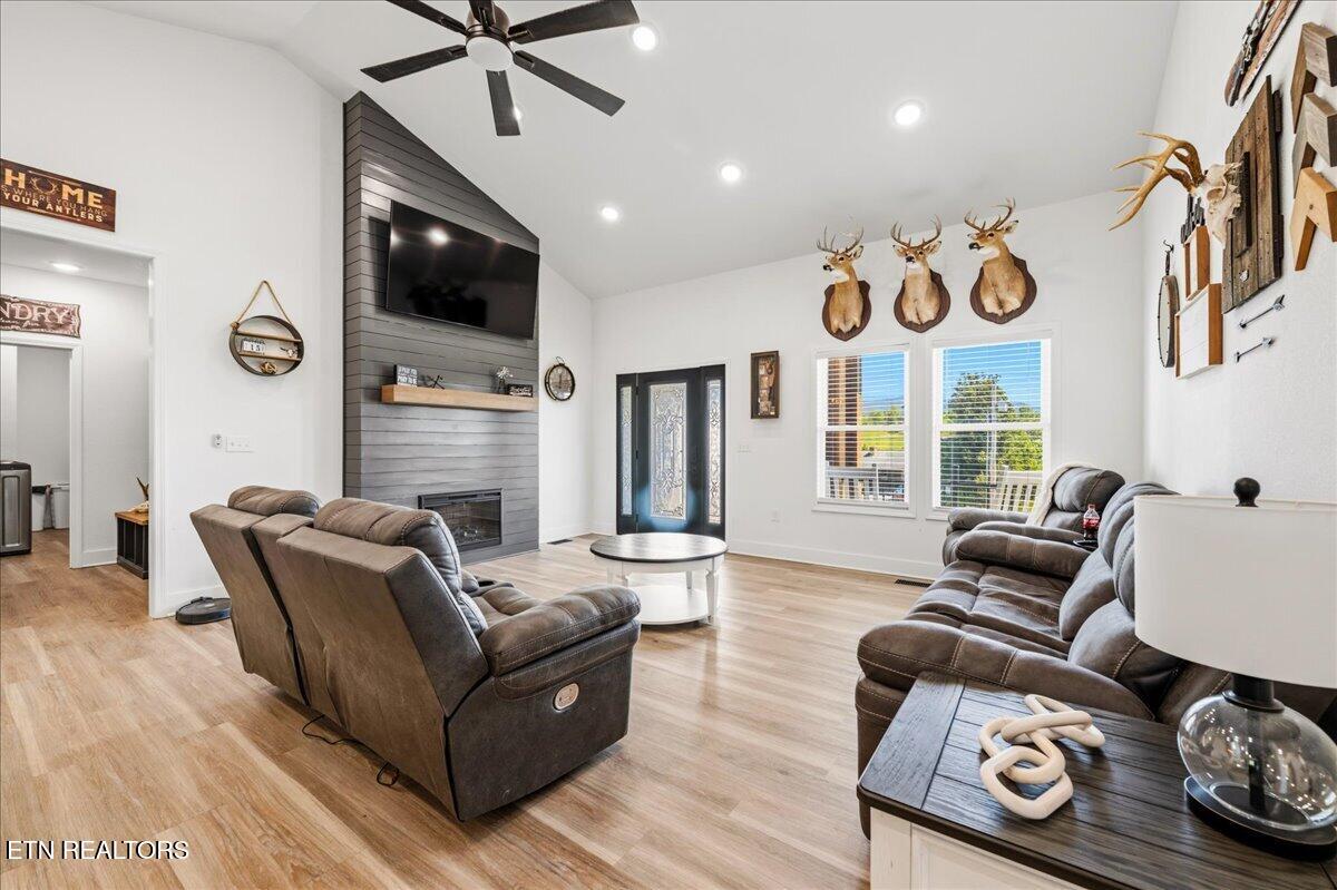 309 Greene Lane, LaFollette