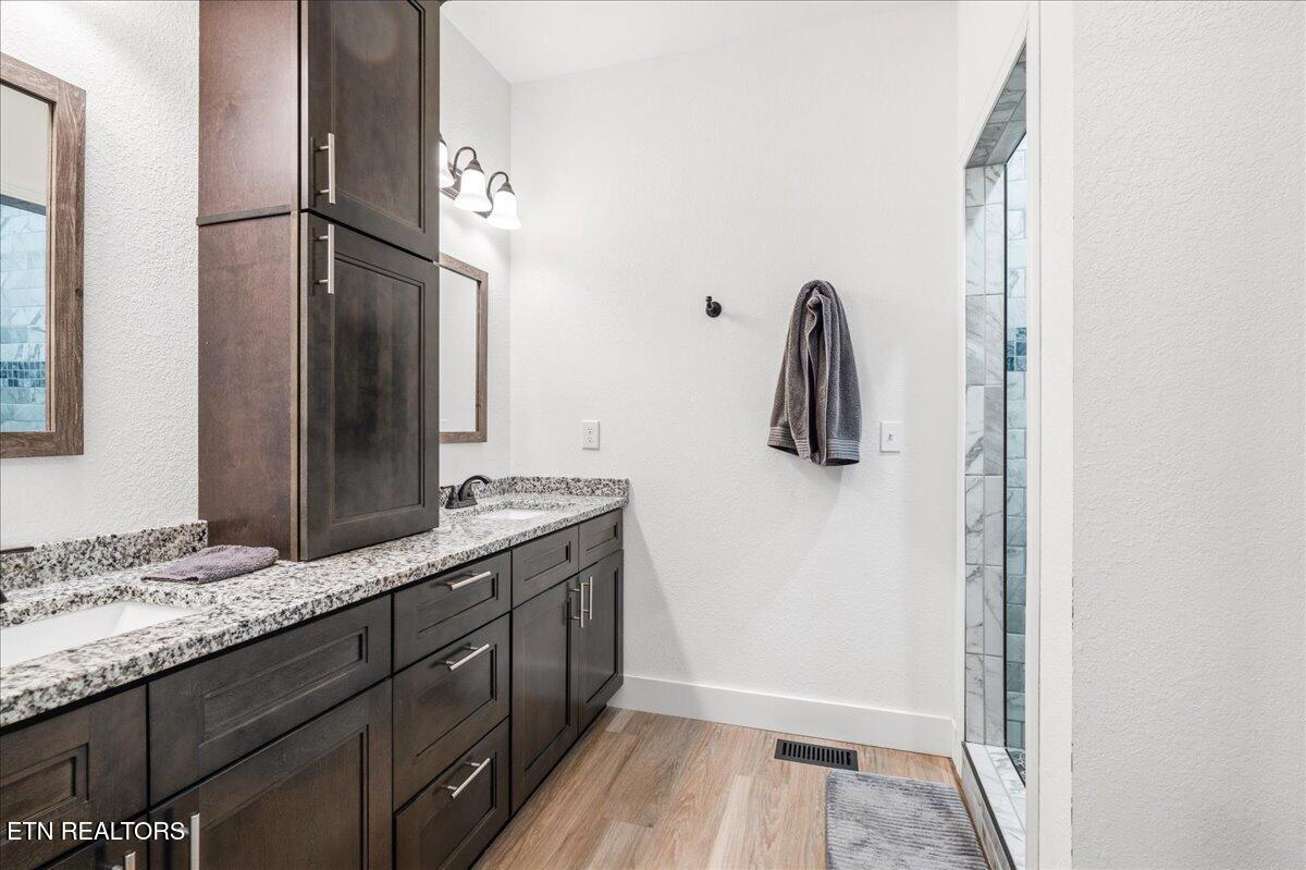 309 Greene Lane, LaFollette