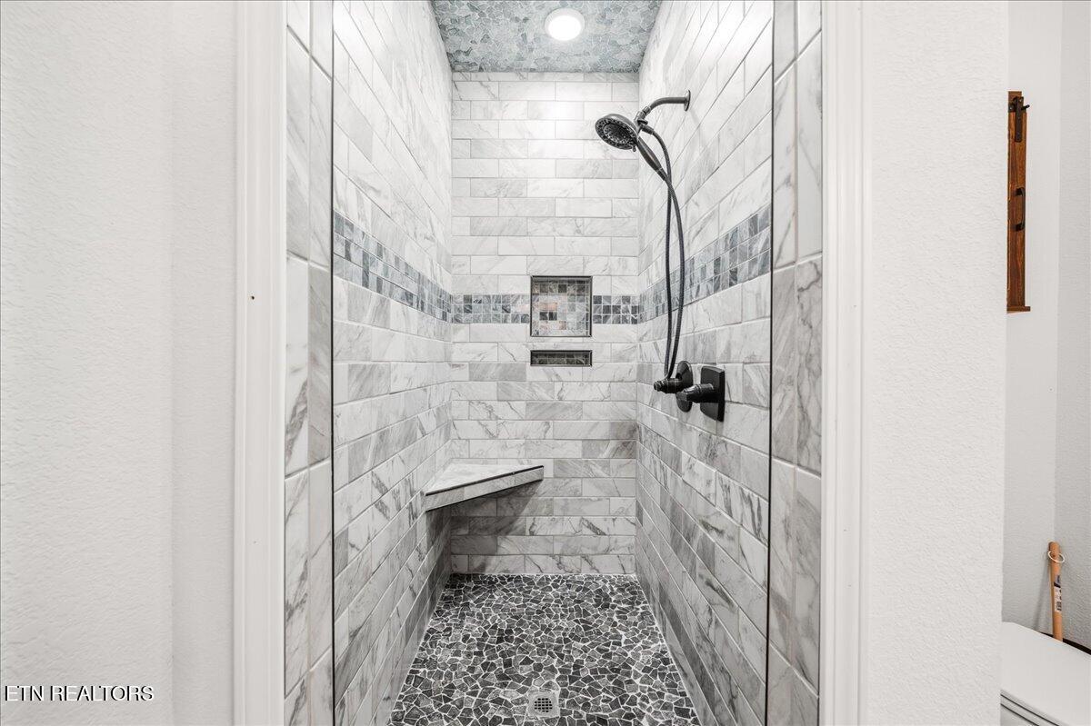 309 Greene Lane, LaFollette