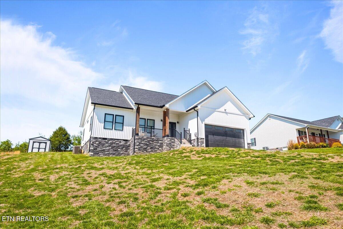 309 Greene Lane, LaFollette