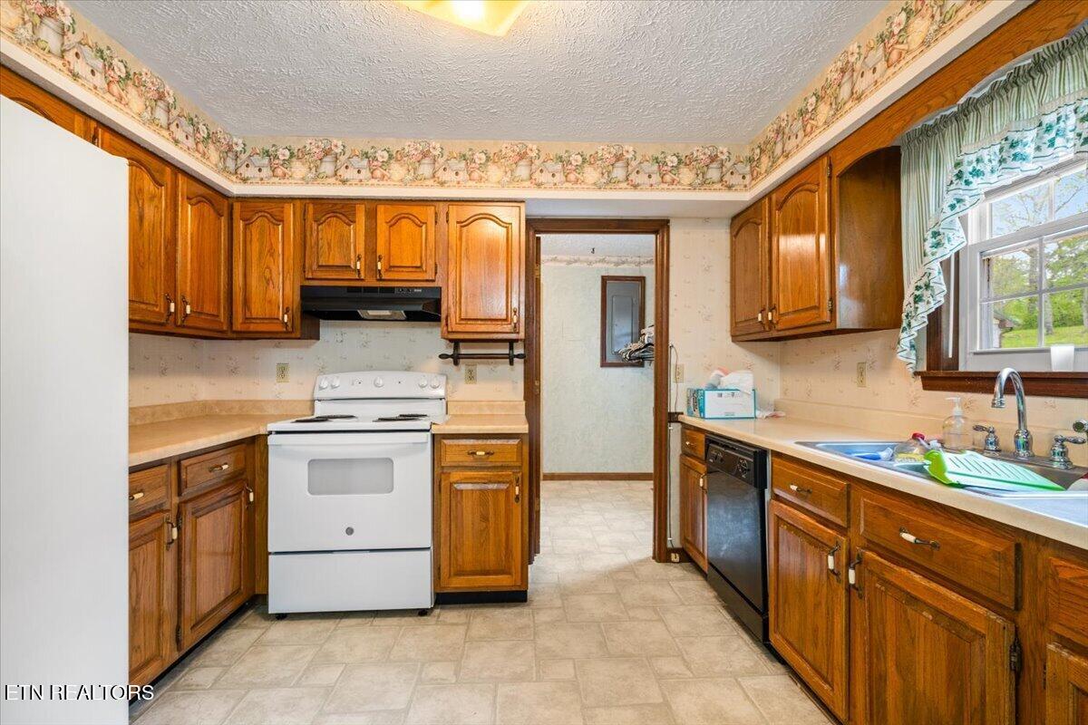 318 Springfield Drive, LaFollette