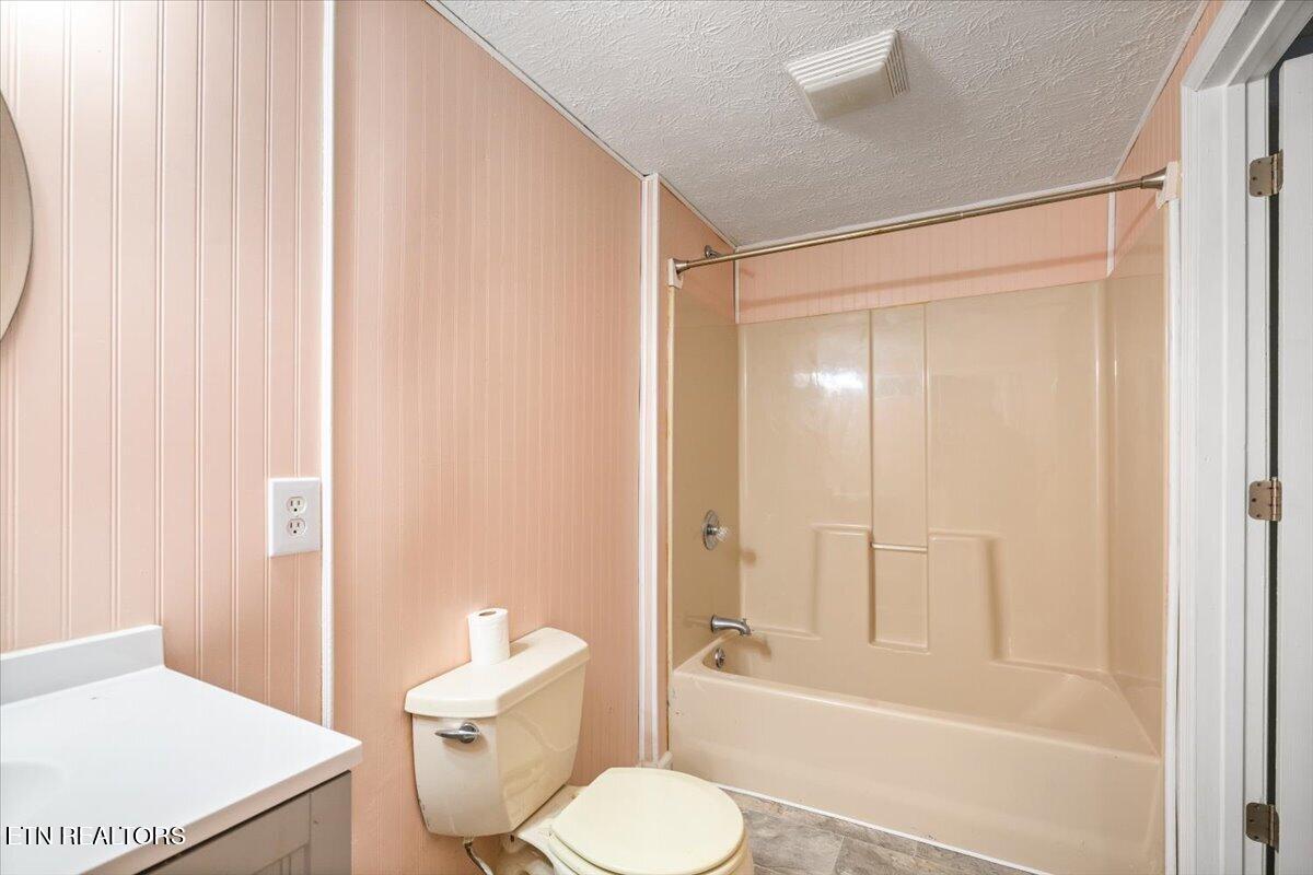 318 Springfield Drive, LaFollette