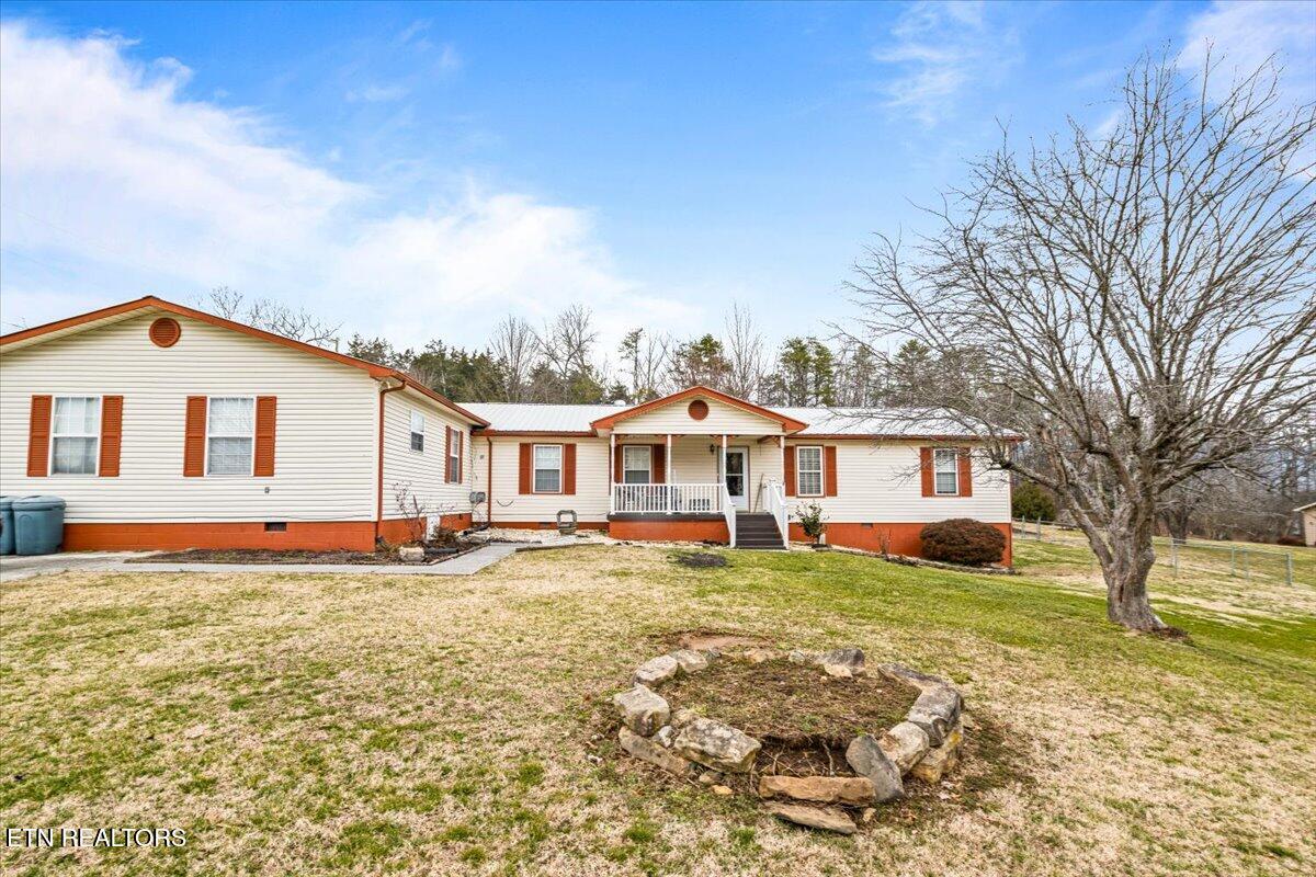 318 Springfield Drive, LaFollette