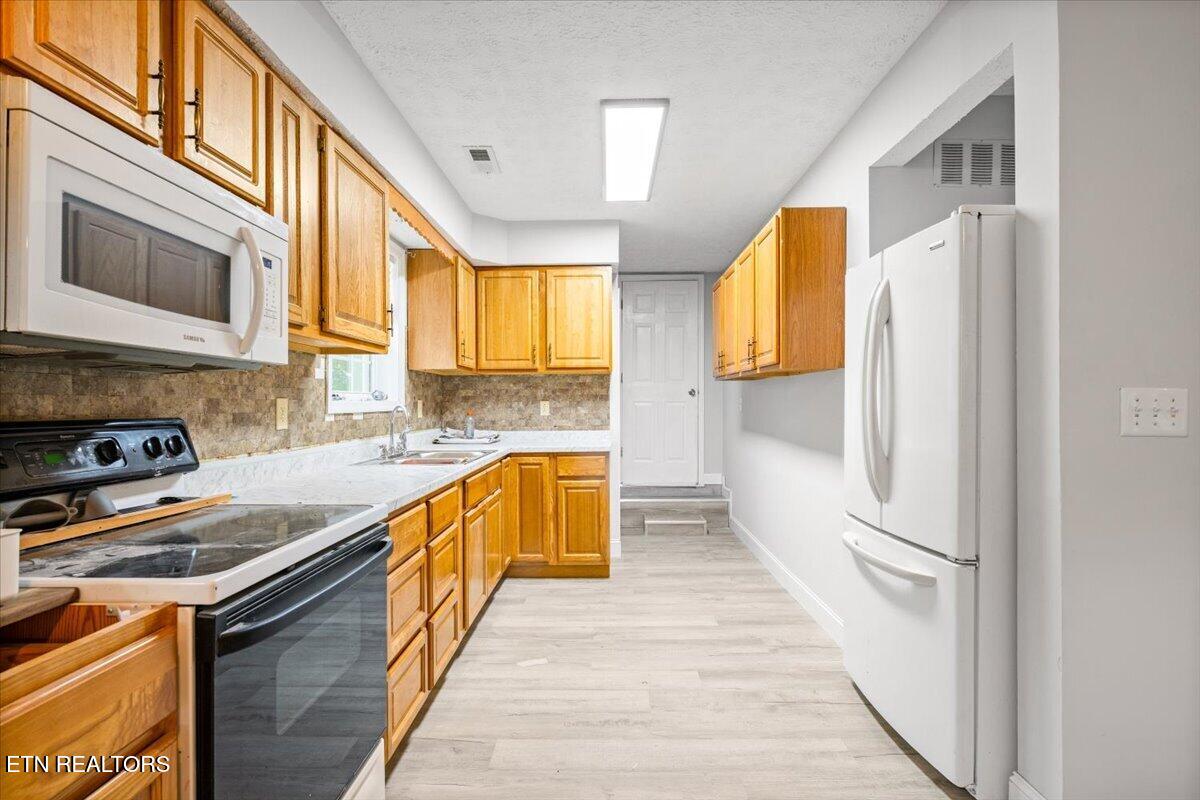 318 Springfield Drive, LaFollette