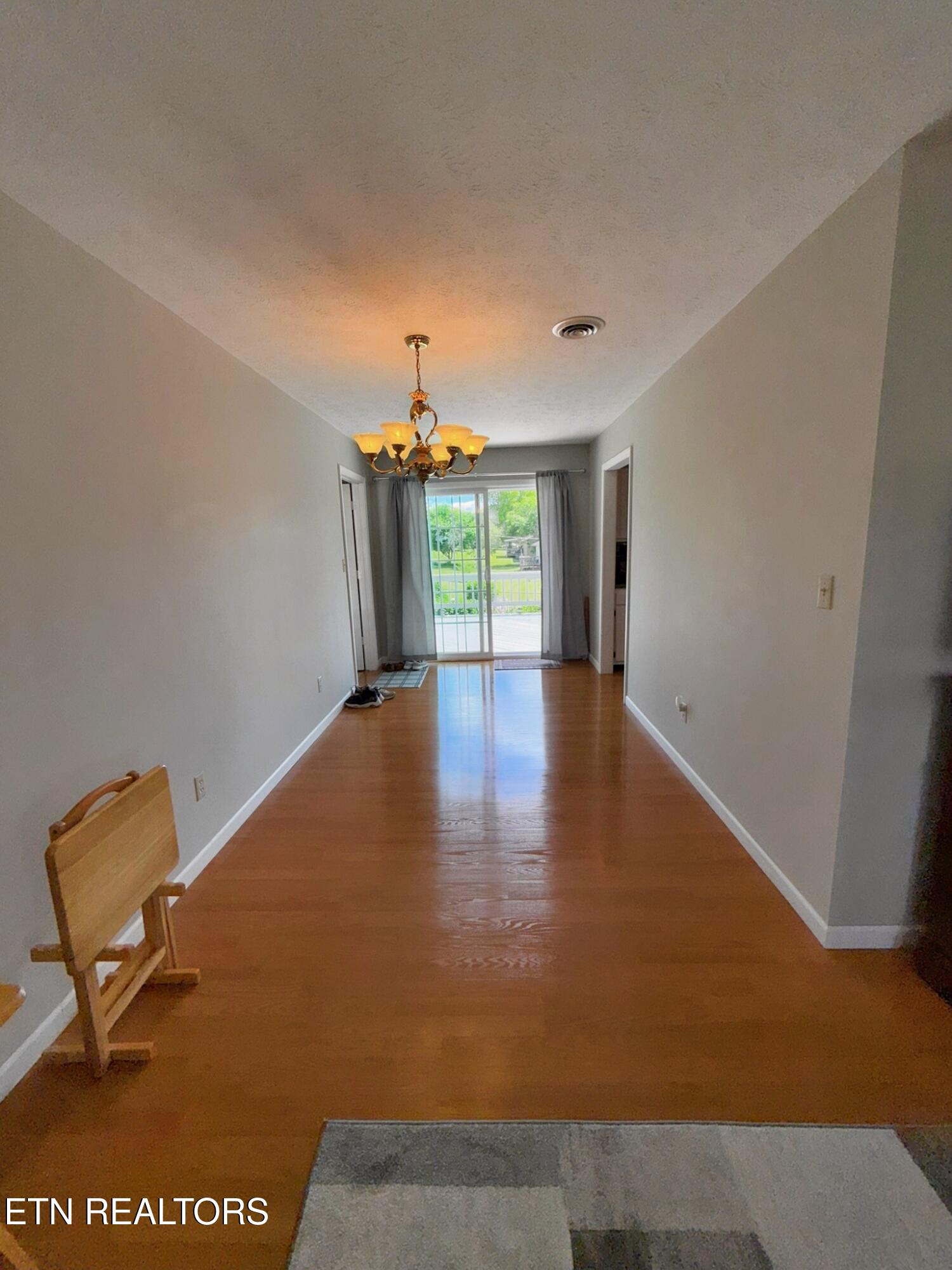 155 Valley View Rd, LaFollette