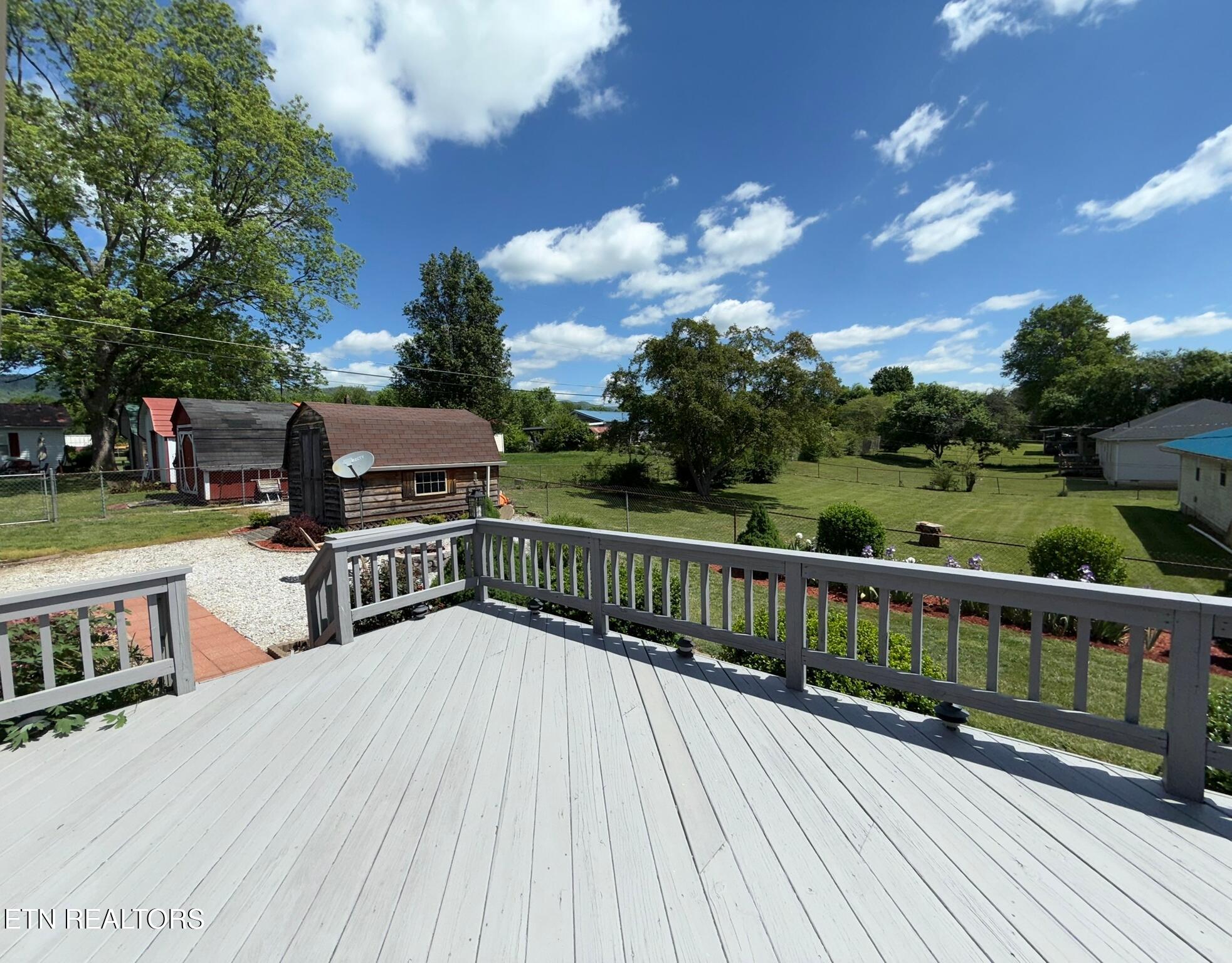155 Valley View Rd, LaFollette
