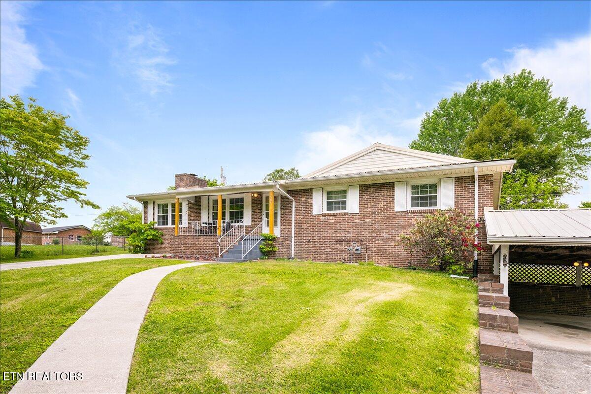 322 Shoreline Circle, LaFollette