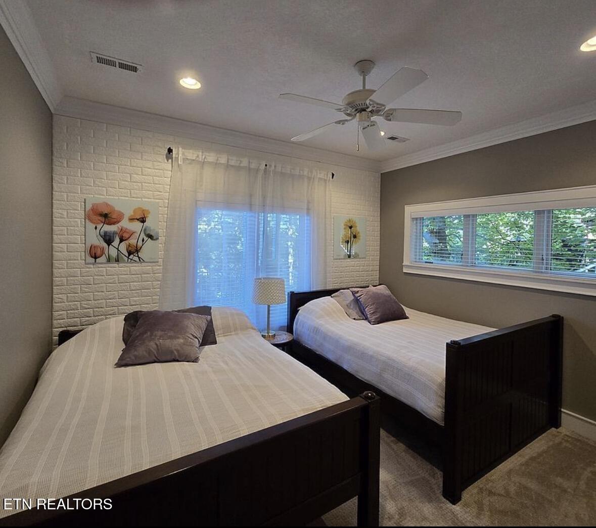 1304 N. Shorewood Lane