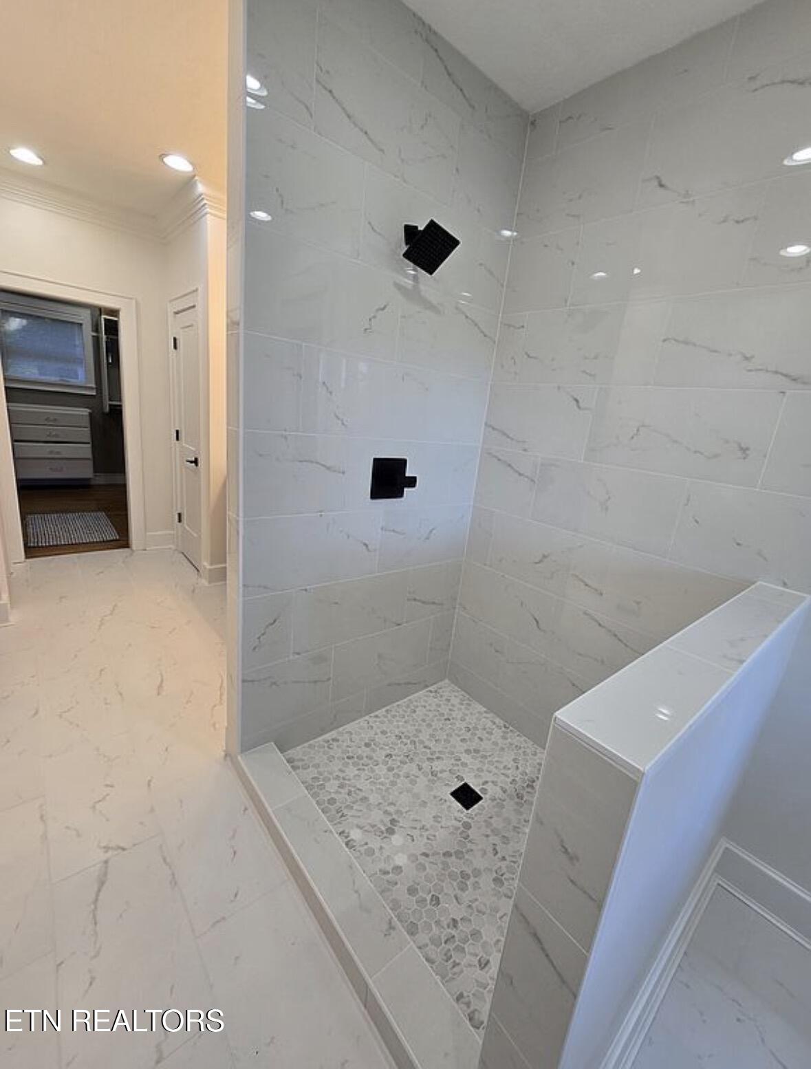 1304 N. Shorewood Lane