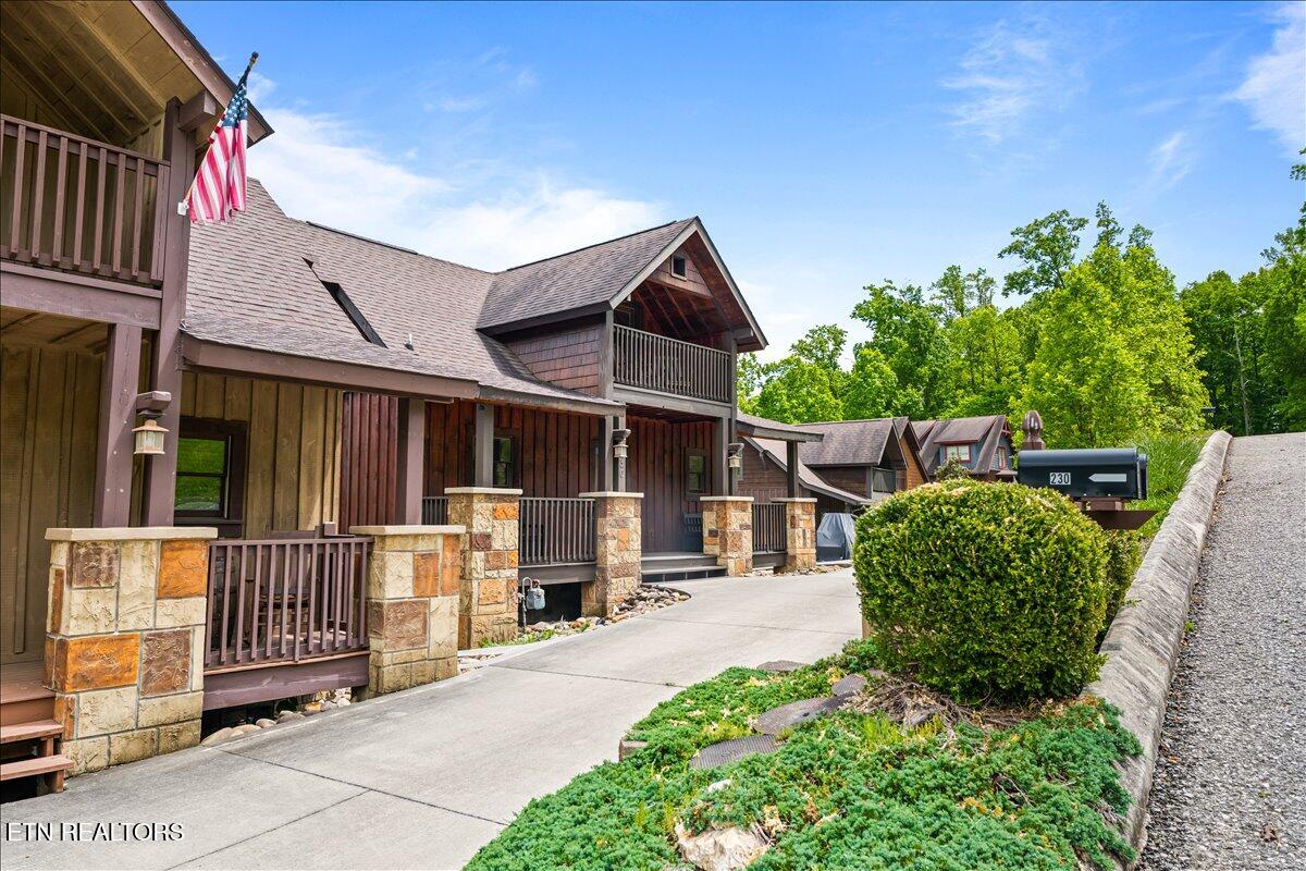 230 Foxwood Drive