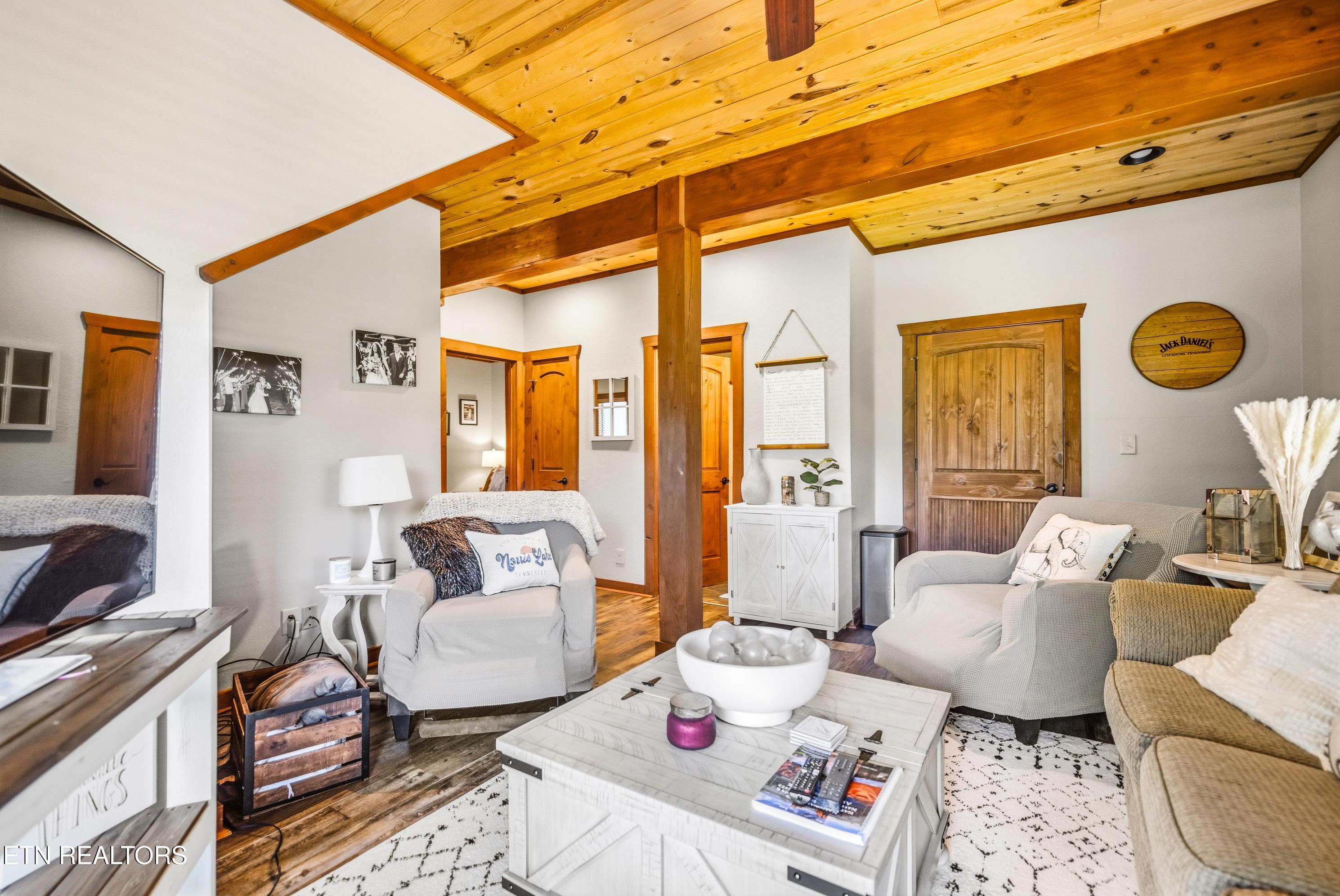 230 Foxwood Drive