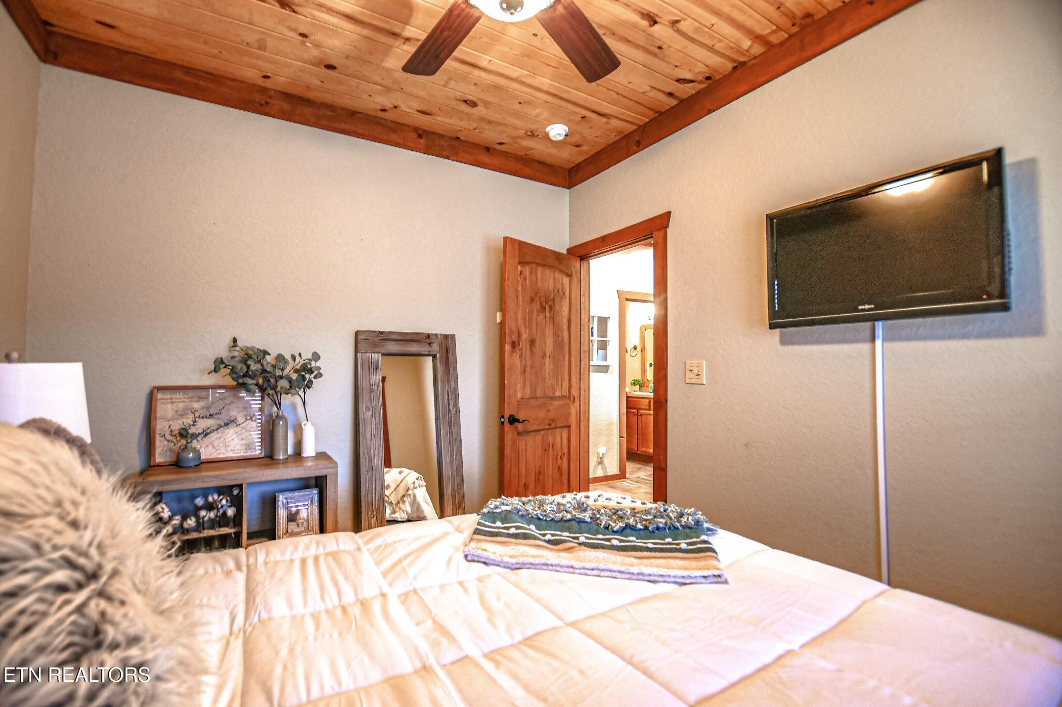 230 Foxwood Drive