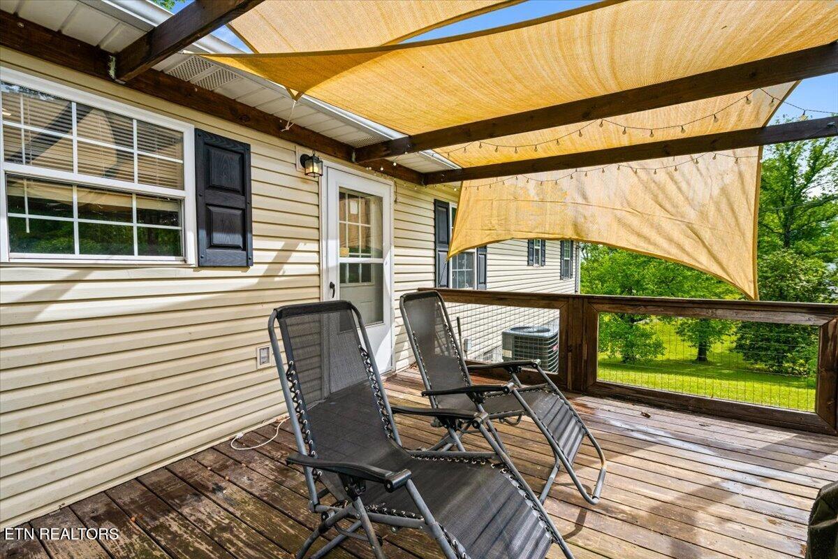 226 McKinney Rd, LaFollette